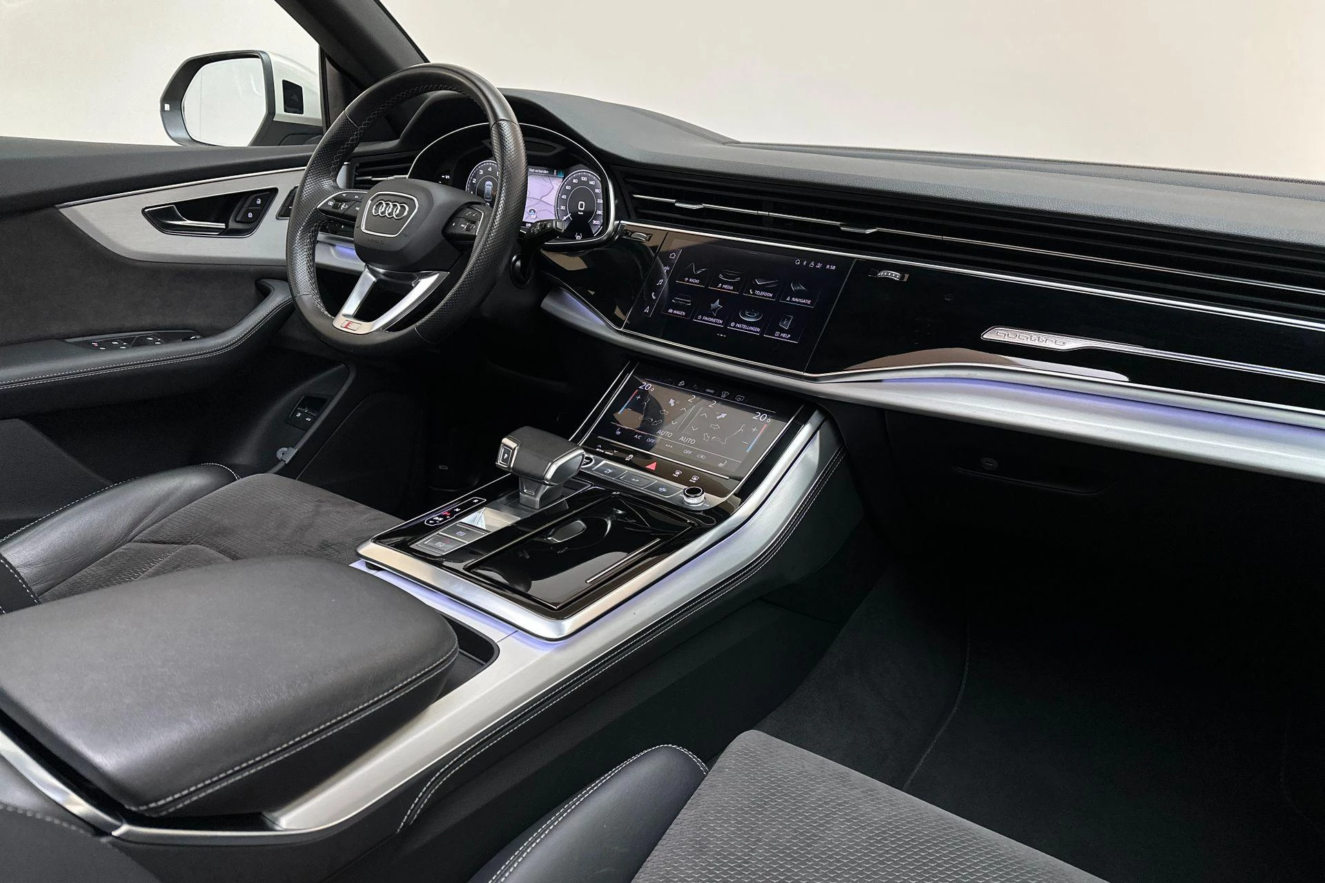 Hoofdafbeelding Audi Q8