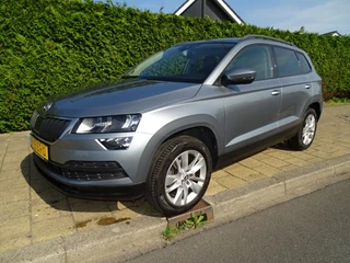 Škoda Karoq 1.0 TSI BUS. ED-Navi-Carplay-Clima-Came-Blth-Pdc