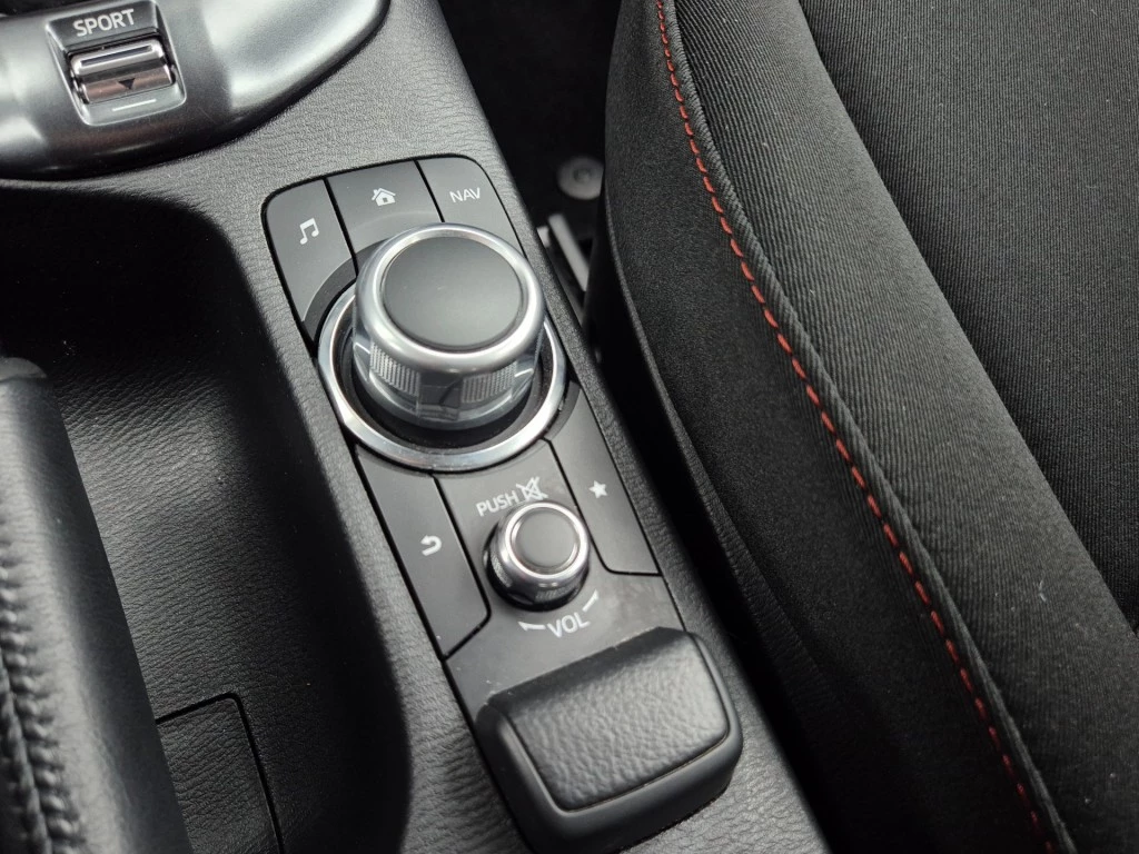 Hoofdafbeelding Mazda 2