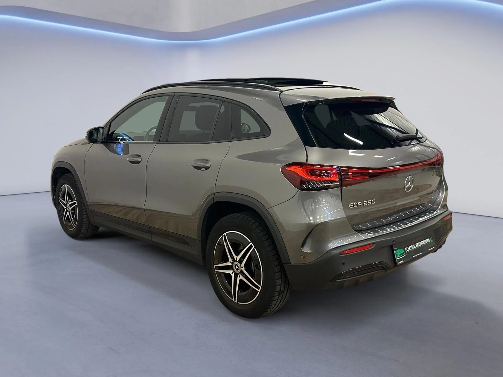 Hoofdafbeelding Mercedes-Benz EQA