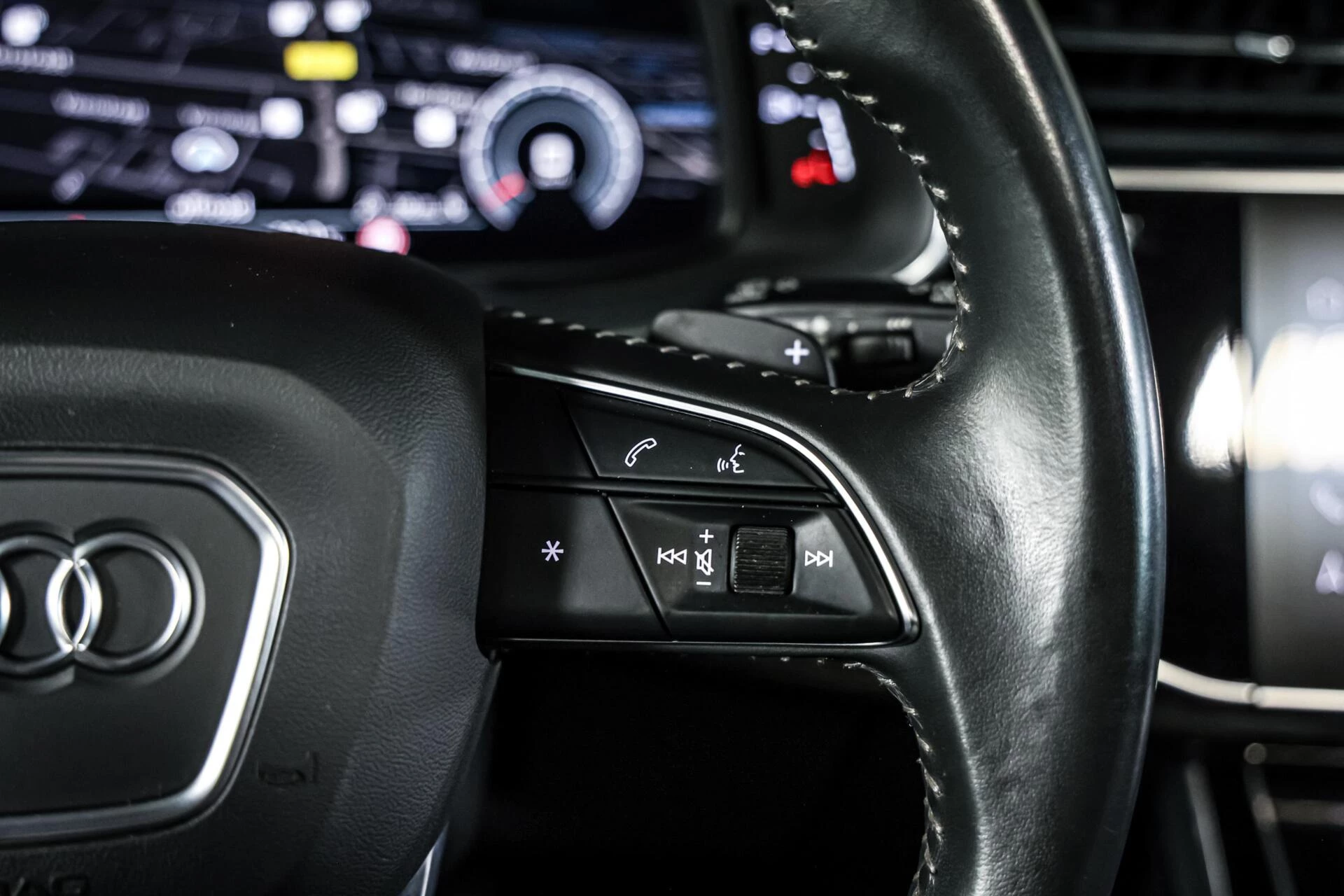 Hoofdafbeelding Audi Q8