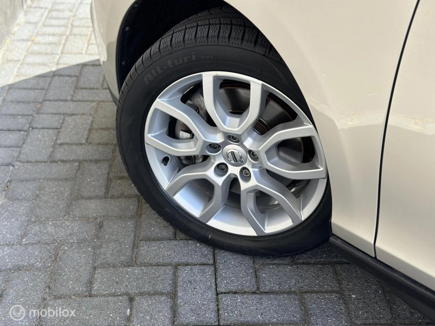 Hoofdafbeelding Volvo V40