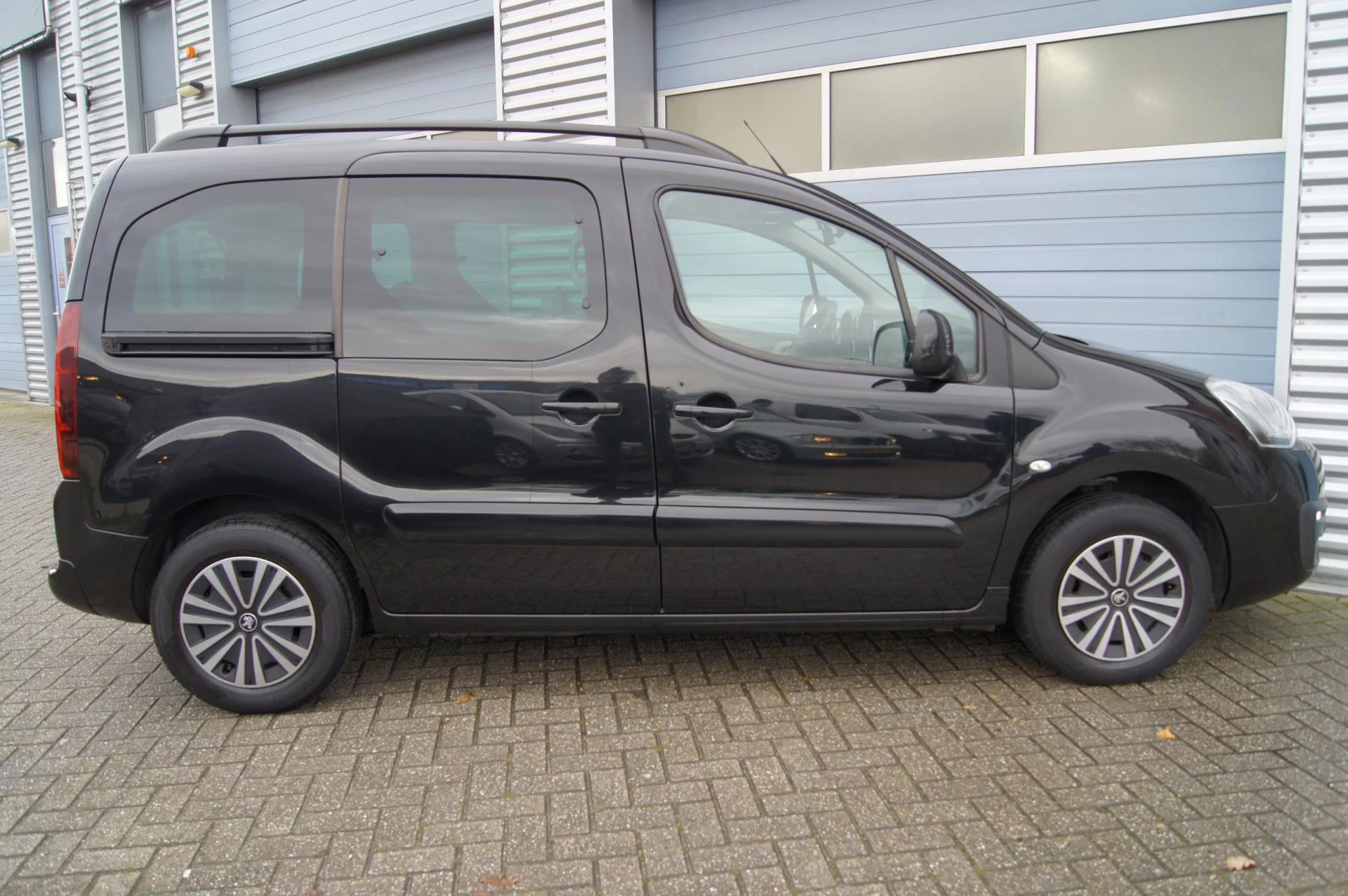 Hoofdafbeelding Peugeot Partner