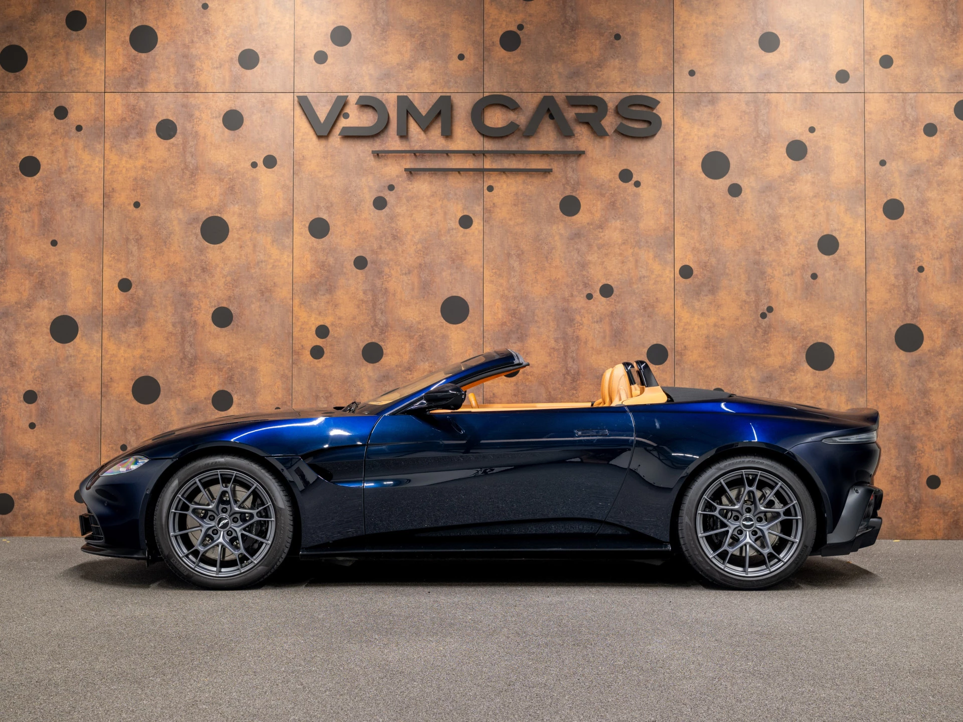 Hoofdafbeelding Aston Martin V8 Vantage