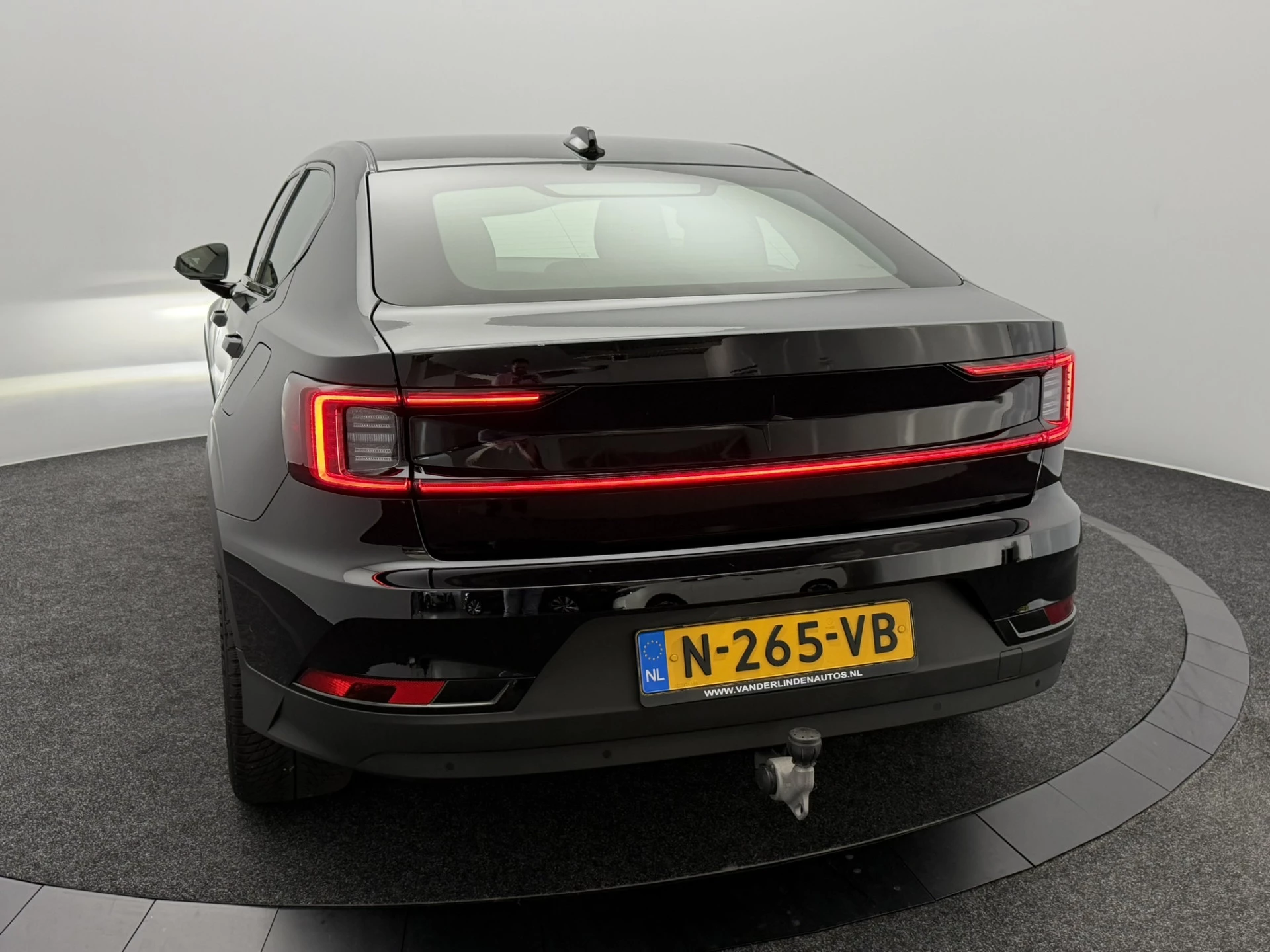 Hoofdafbeelding Polestar 2