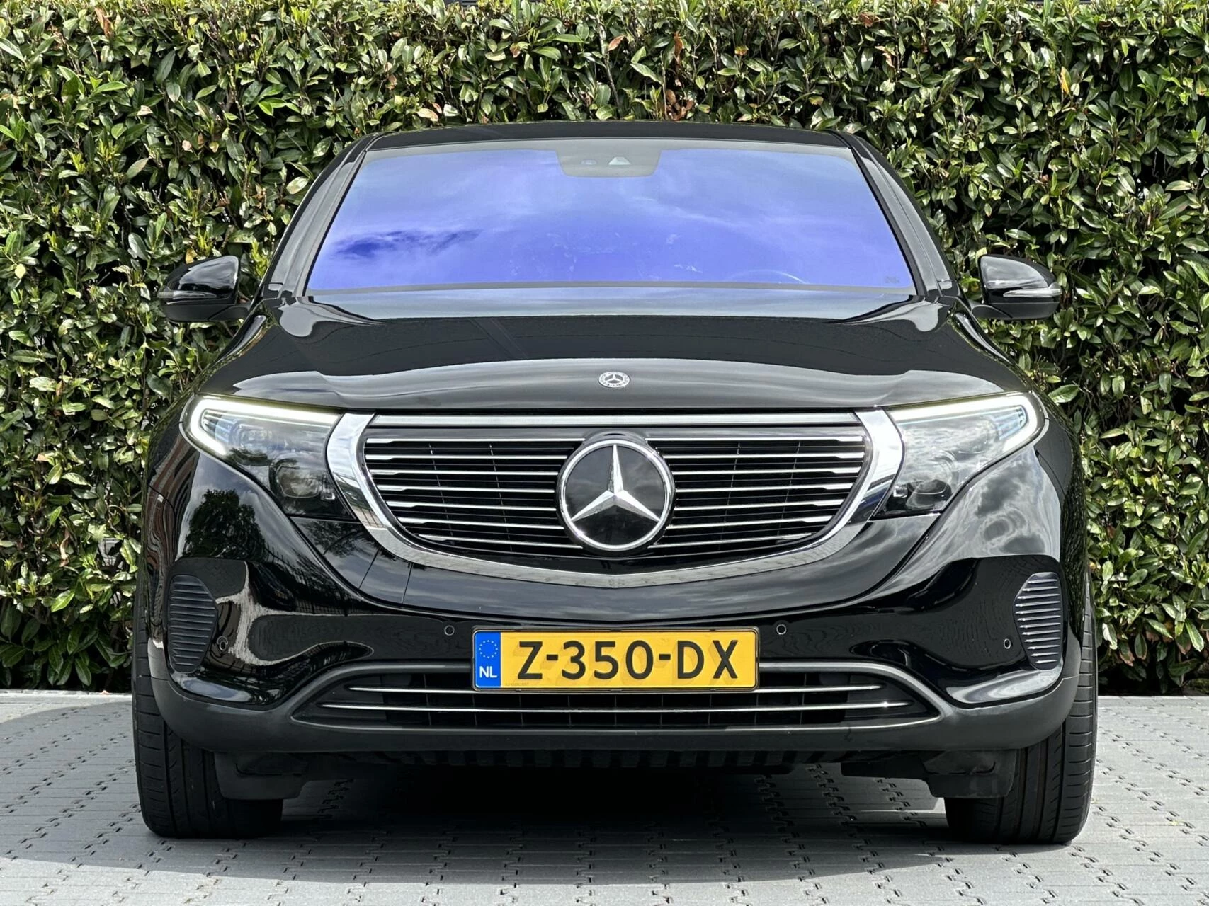 Hoofdafbeelding Mercedes-Benz EQC