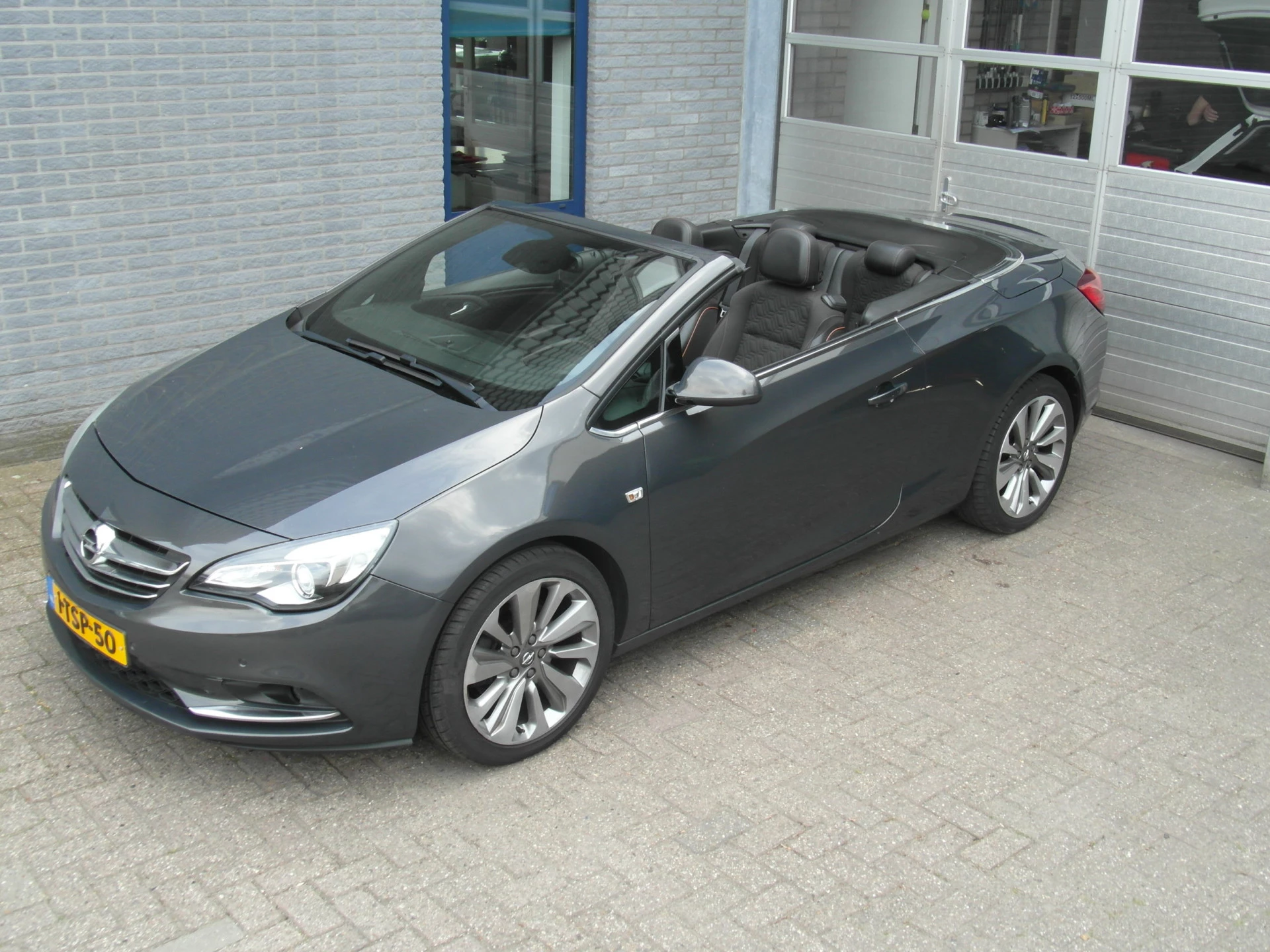 Hoofdafbeelding Opel Cascada