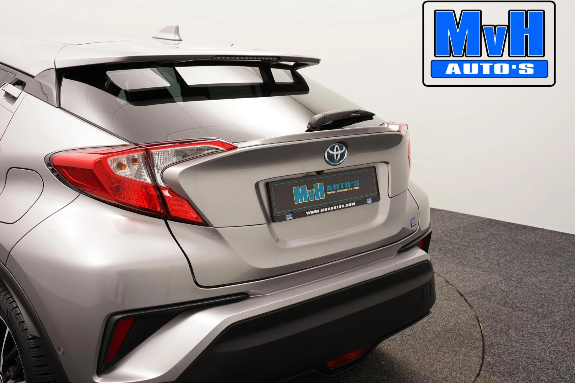 Hoofdafbeelding Toyota C-HR