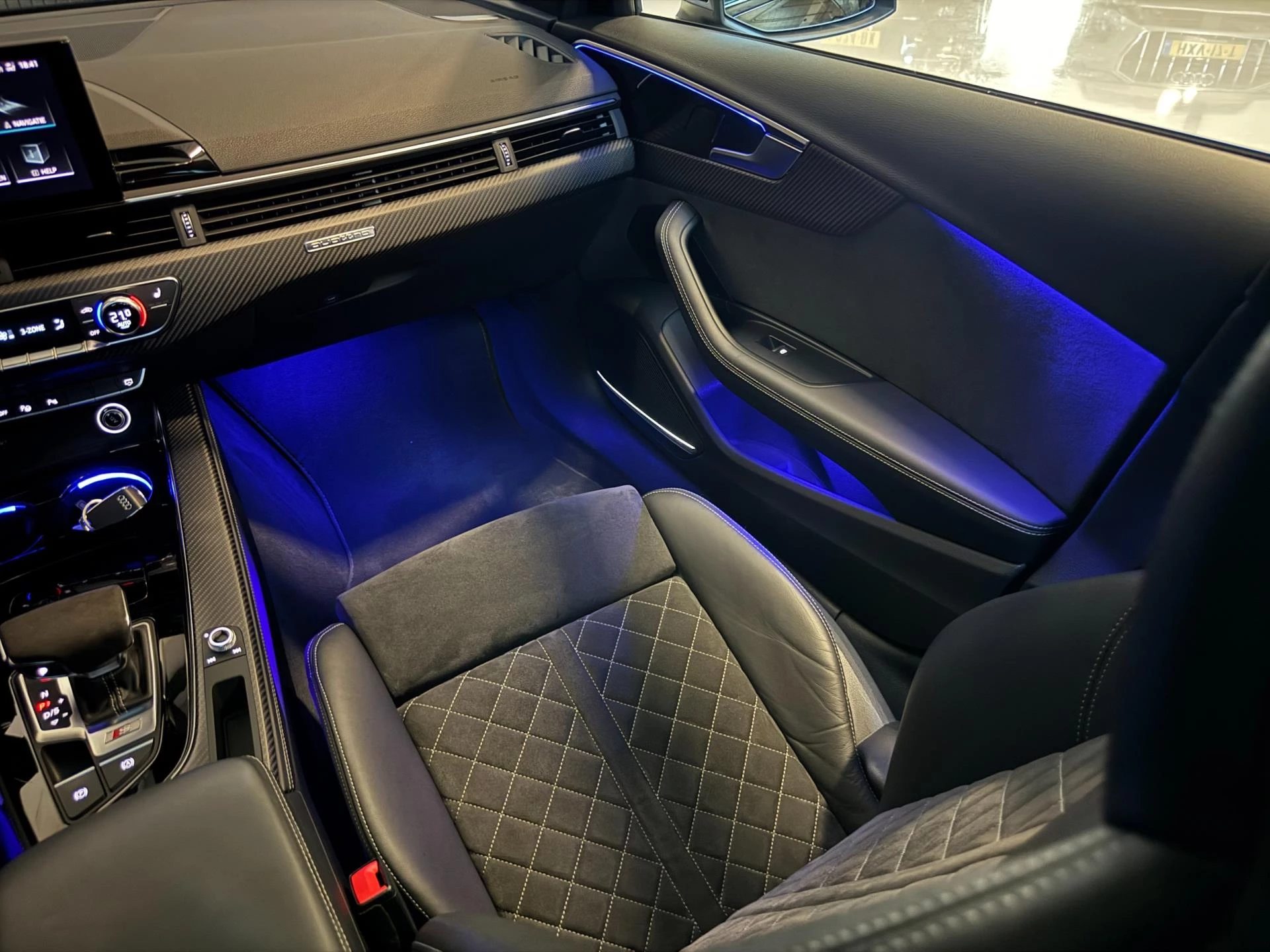 Hoofdafbeelding Audi S4