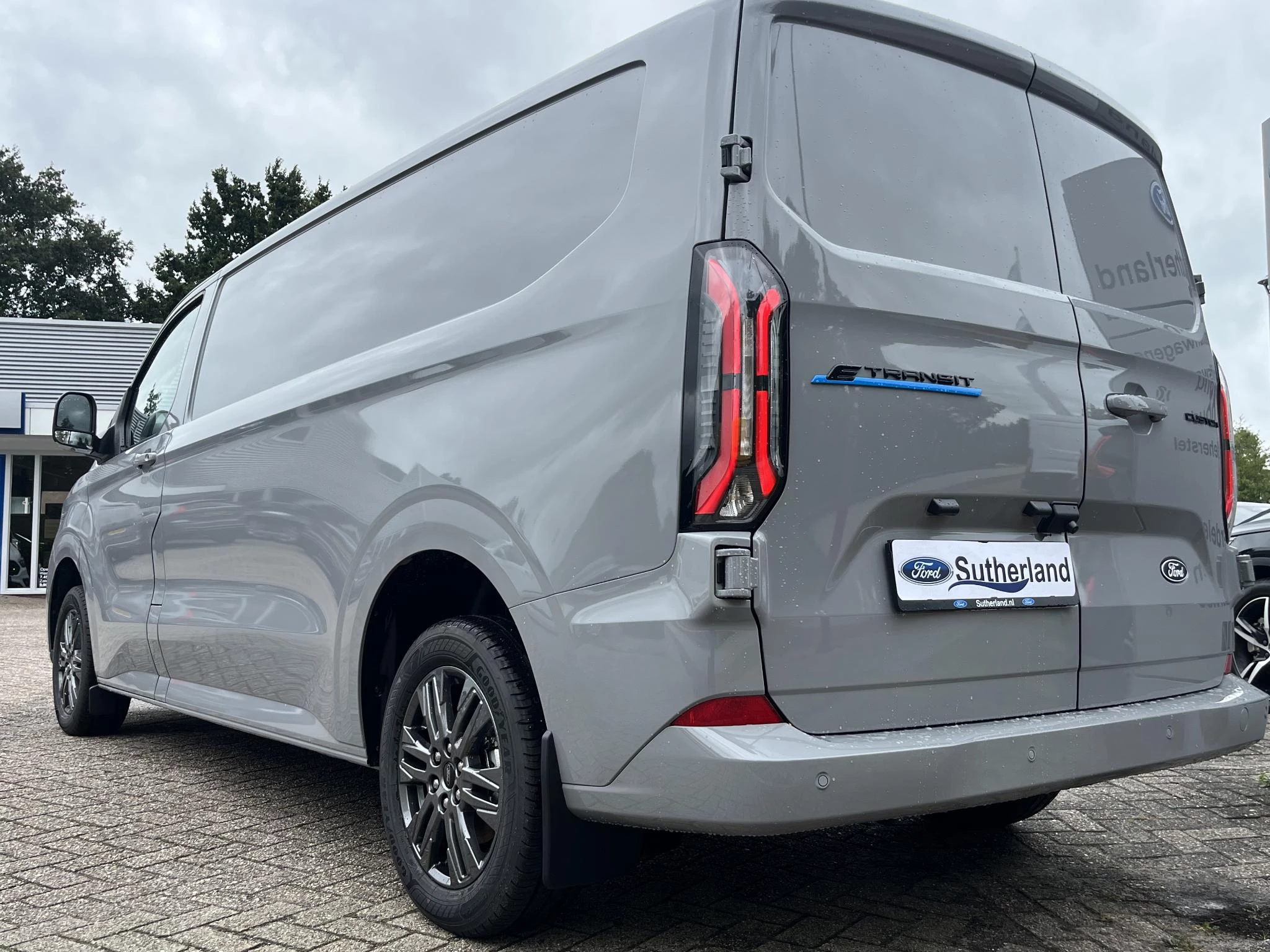 Hoofdafbeelding Ford E-Transit Custom