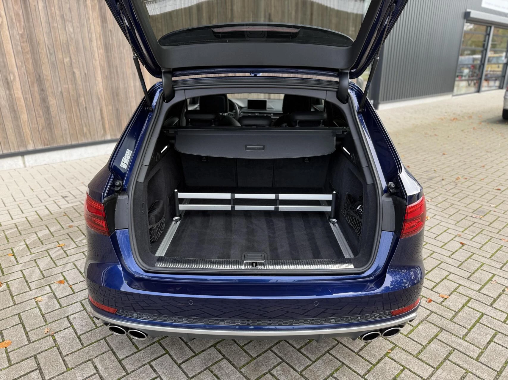 Hoofdafbeelding Audi S4