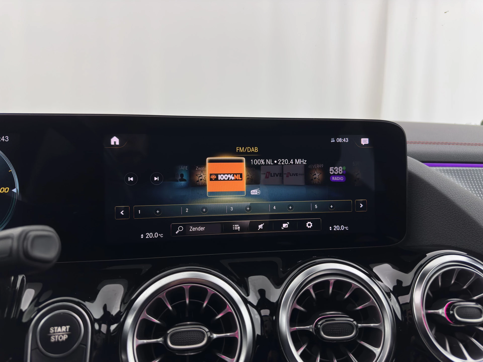 Hoofdafbeelding Mercedes-Benz EQA