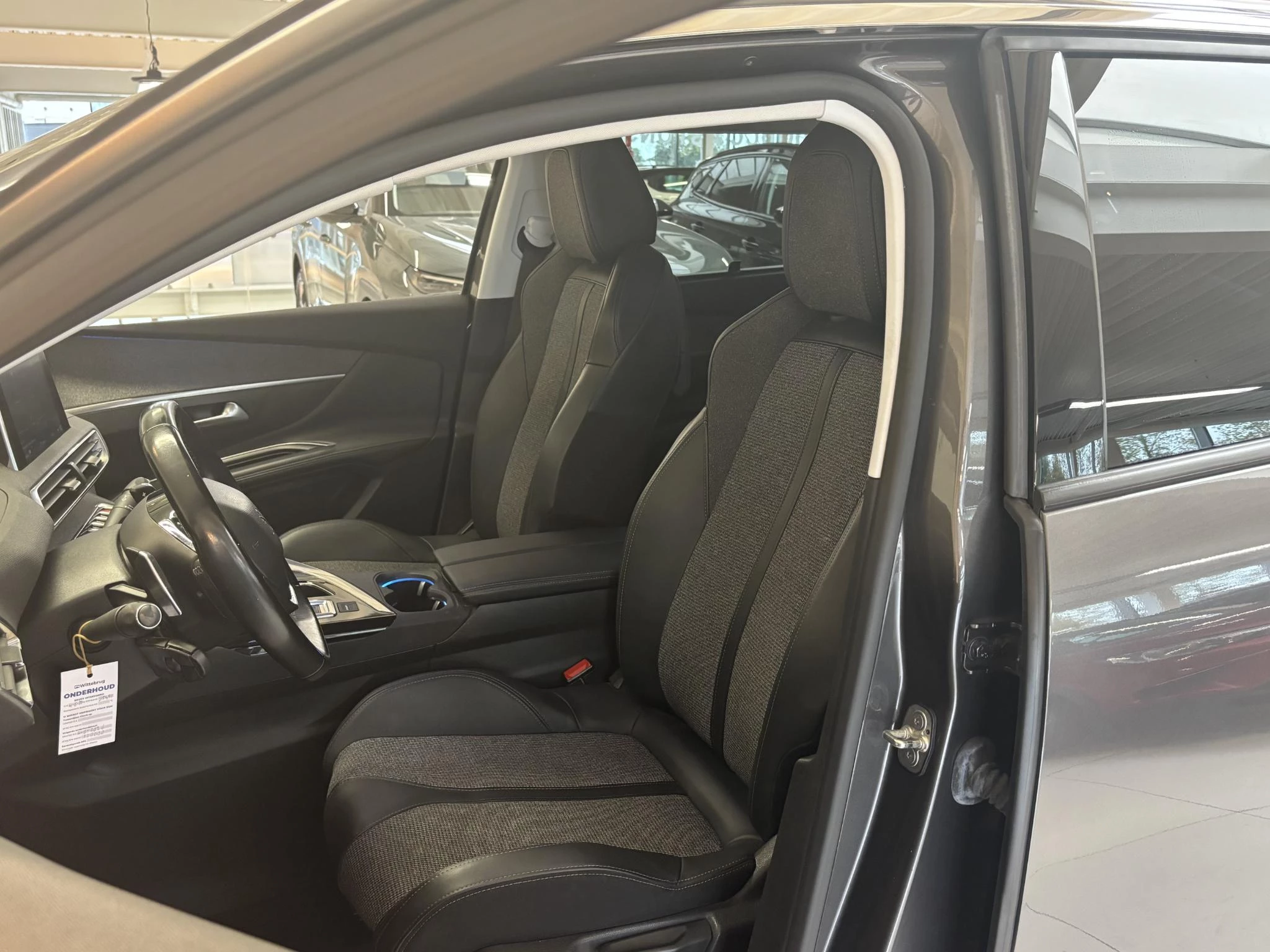 Hoofdafbeelding Peugeot 5008