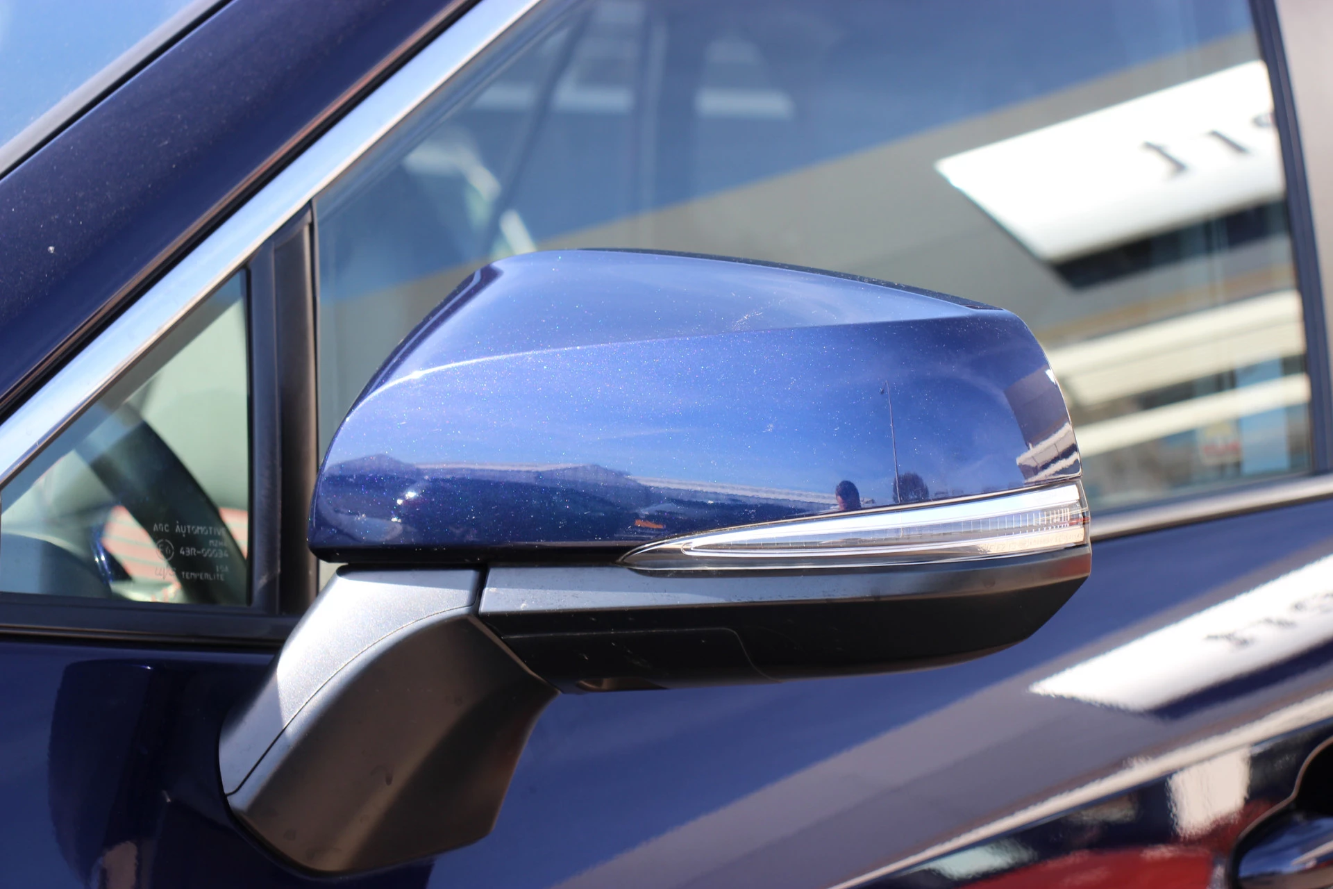 Hoofdafbeelding Suzuki Across