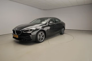 BMW 2 Serie Gran Coupe 218i | LED | Leder | Navigatie | Trekhaak | Sportstoelen | Chrome line | Stoelverwarming | DAB | Alu 17 inch