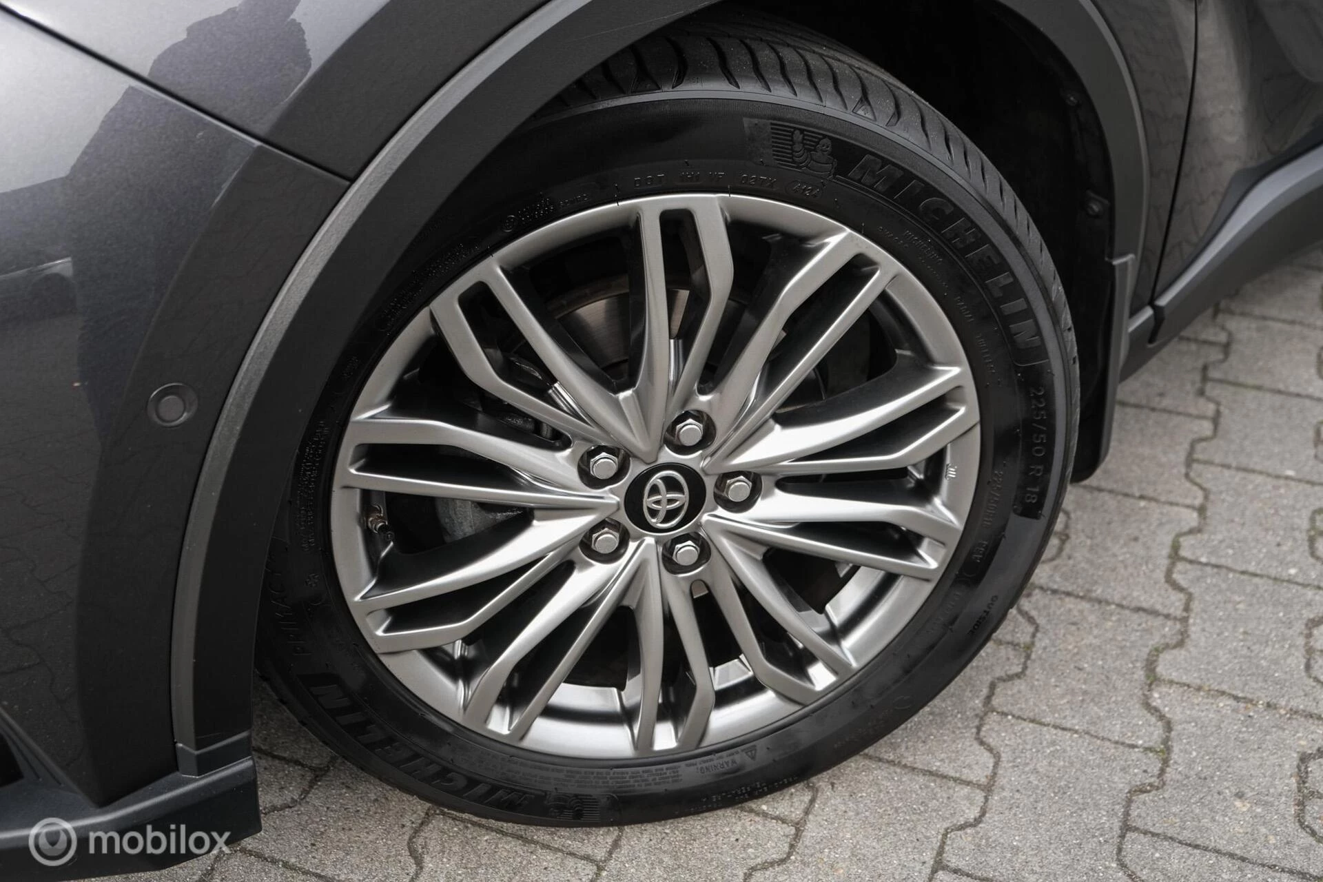 Hoofdafbeelding Toyota C-HR