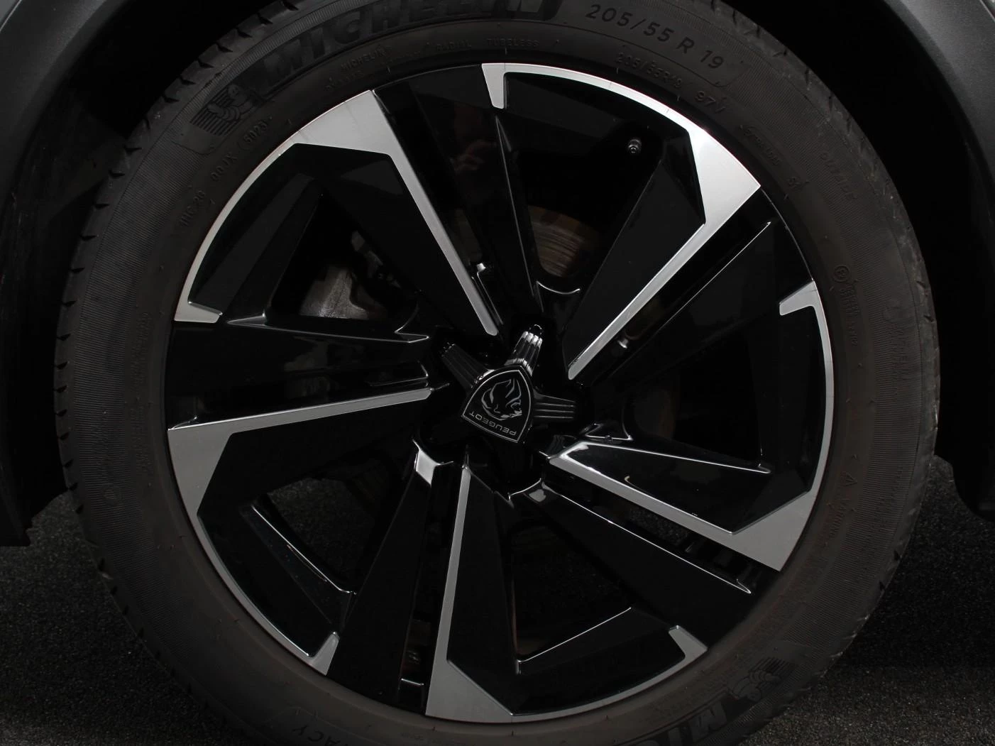 Hoofdafbeelding Peugeot 408