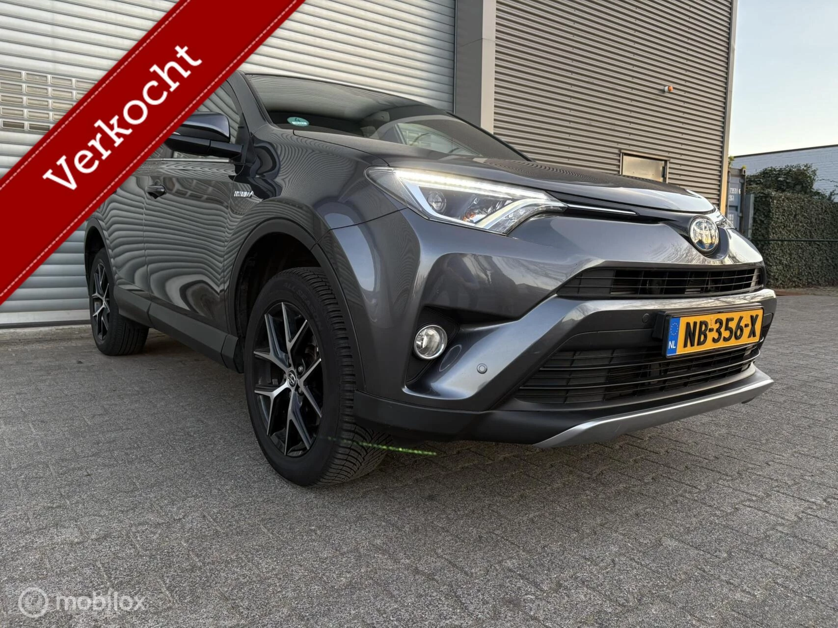 Hoofdafbeelding Toyota RAV4