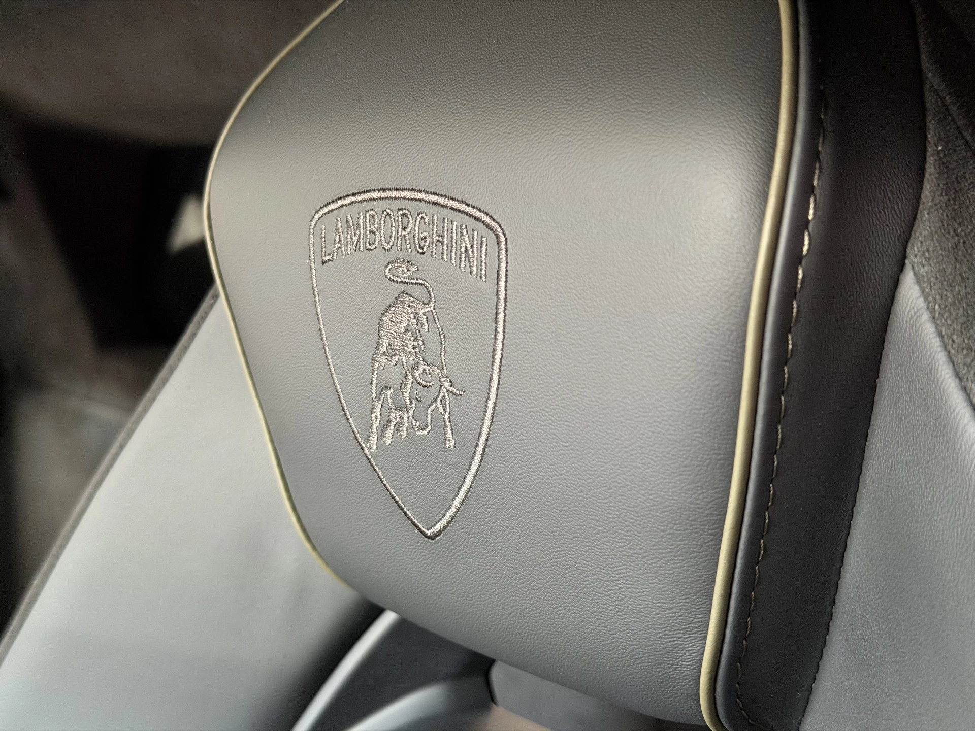 Hoofdafbeelding Lamborghini Revuelto