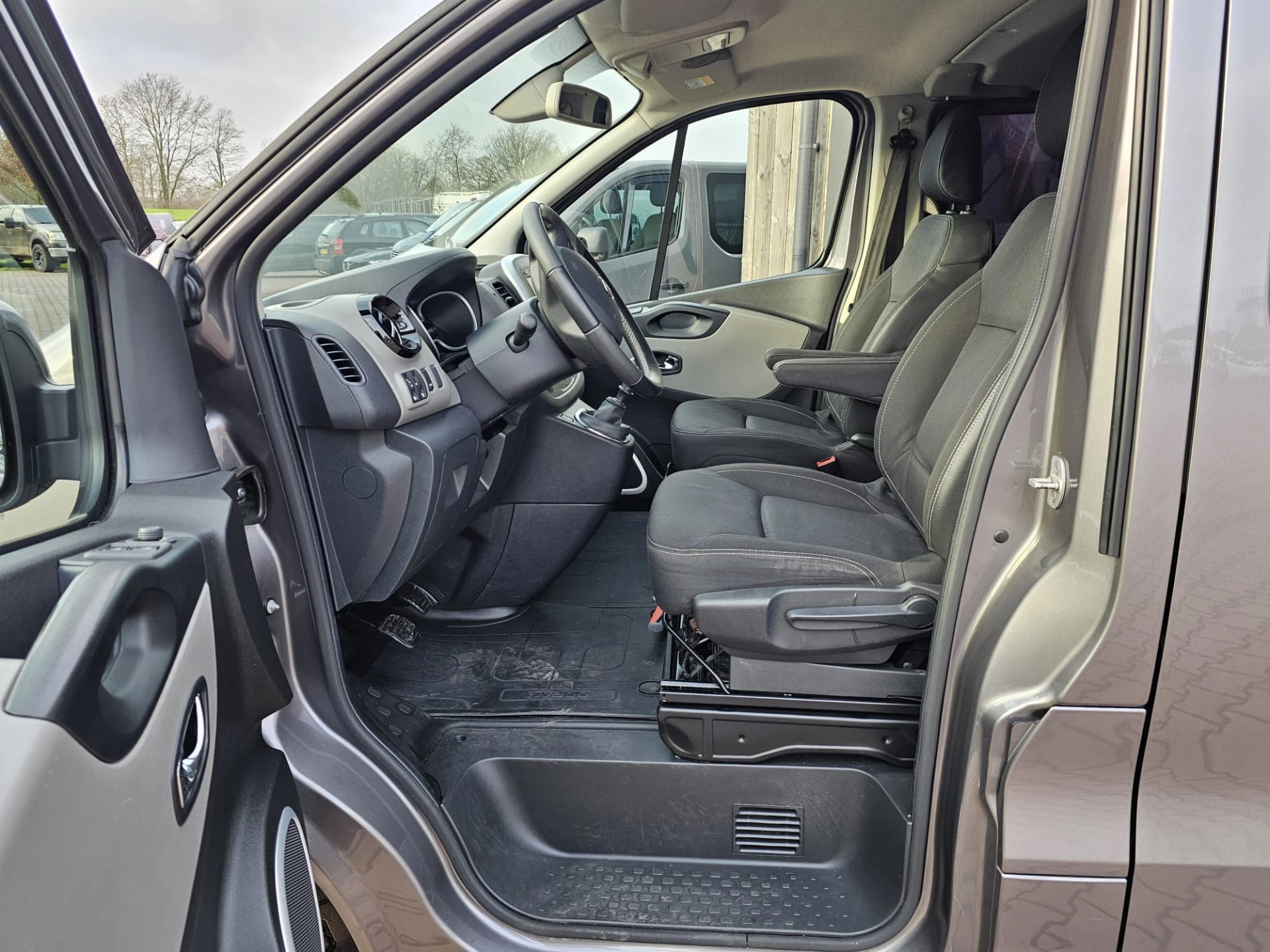 Hoofdafbeelding Nissan NV300