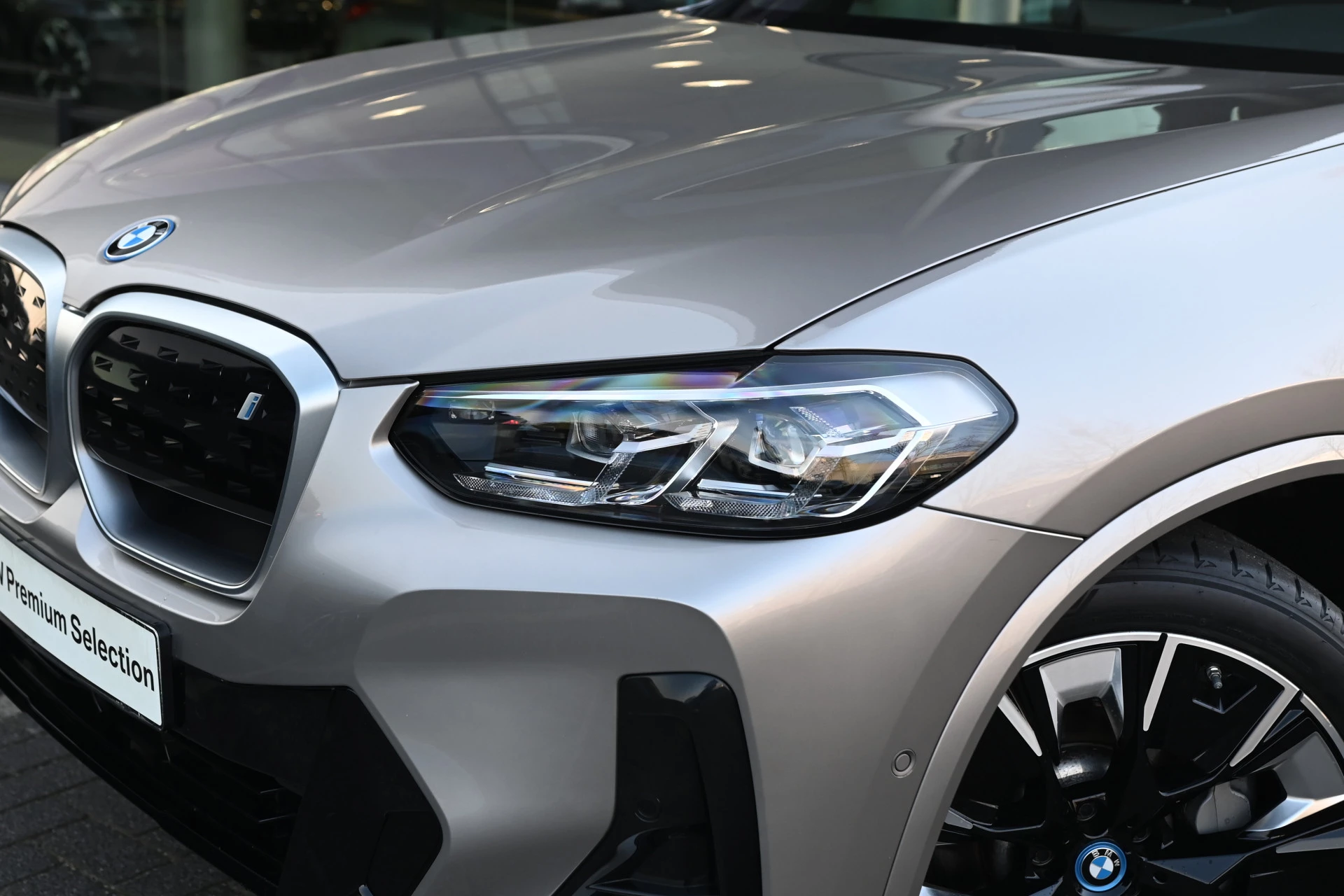 Hoofdafbeelding BMW iX3