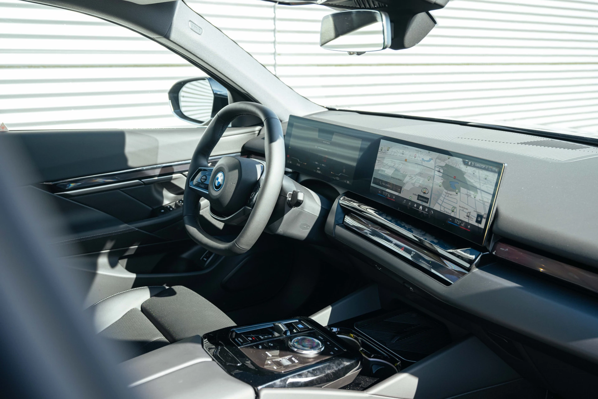 Hoofdafbeelding BMW i5
