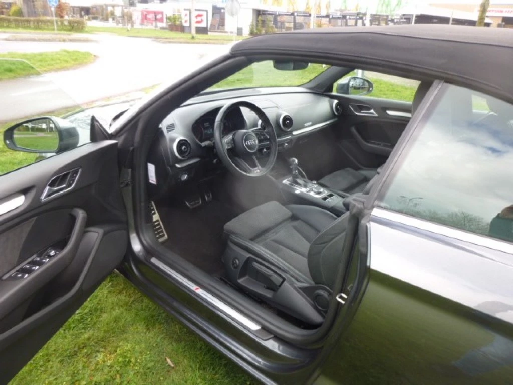 Hoofdafbeelding Audi Cabriolet