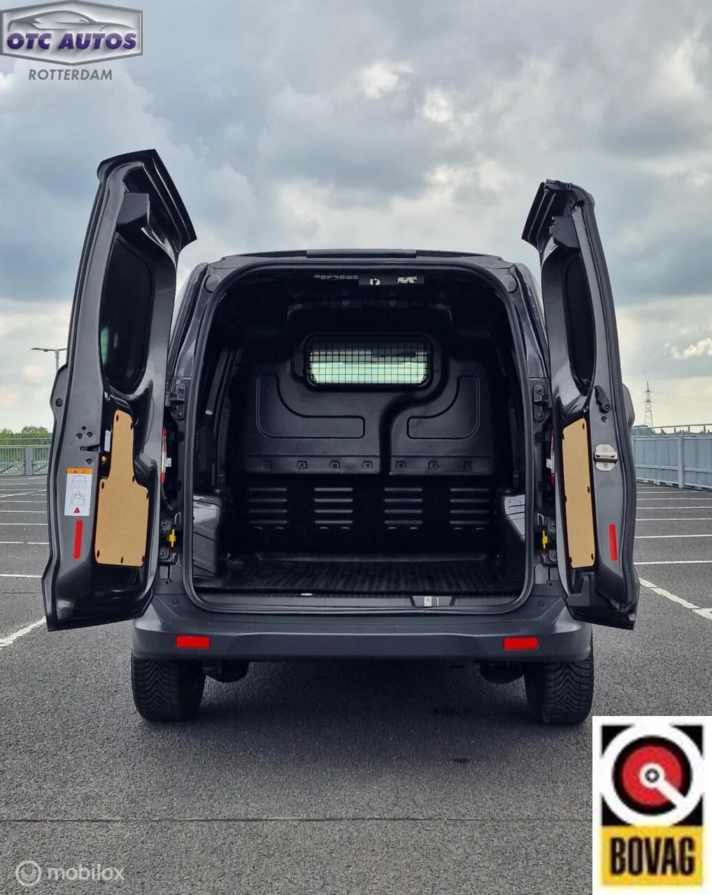 Hoofdafbeelding Ford Transit Courier