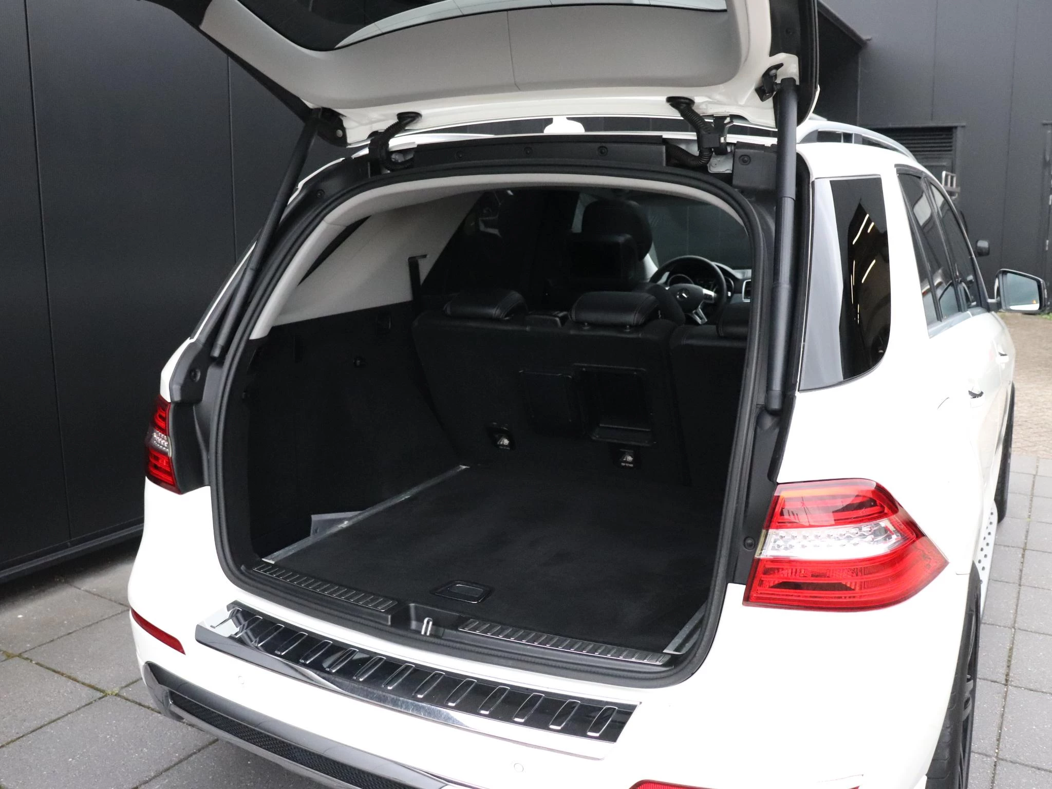 Hoofdafbeelding Mercedes-Benz M-Klasse