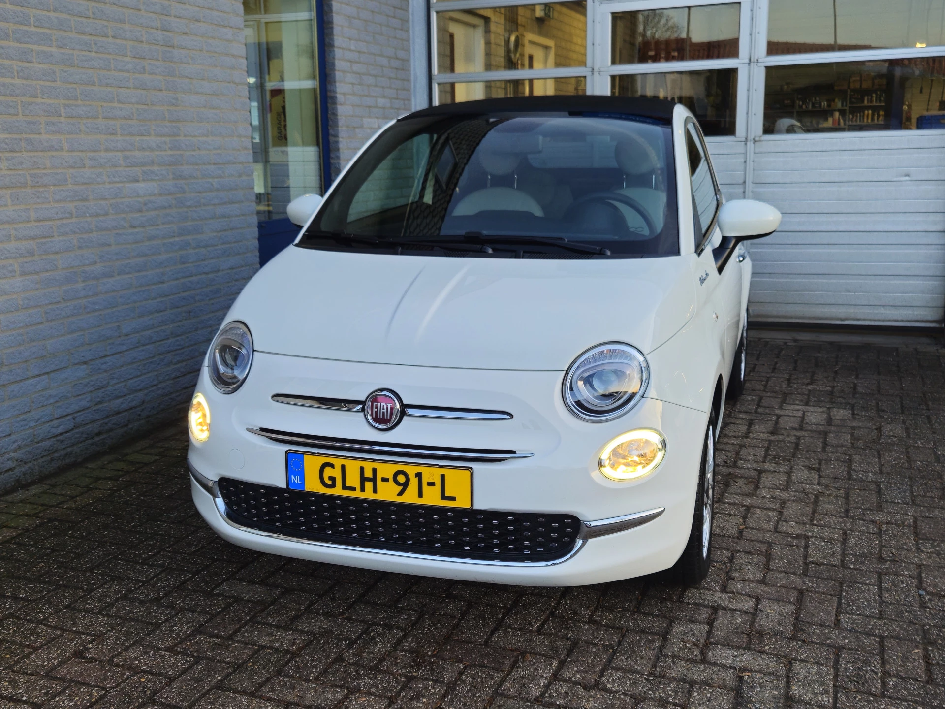 Hoofdafbeelding Fiat 500C