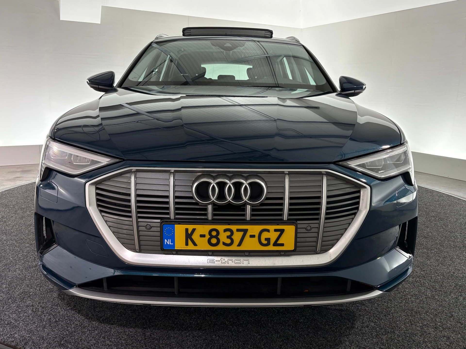 Hoofdafbeelding Audi e-tron