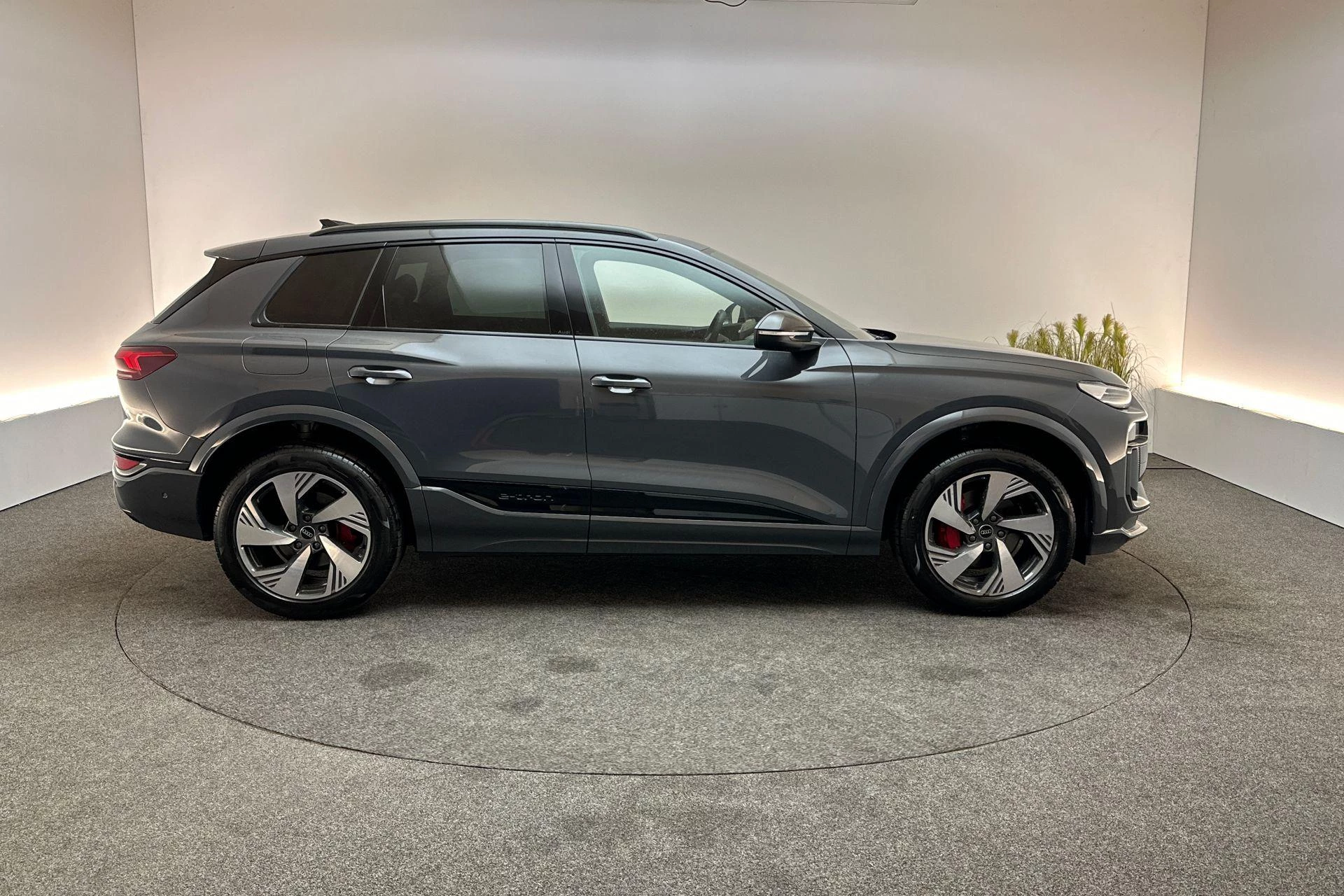 Hoofdafbeelding Audi Q6 e-tron