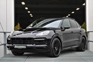 Porsche Cayenne 3.0 E-Hybrid SportDesign Platinum Edition 462pk Pano Sportuitlaat Bose Stoelventilatie ACC 360-camera