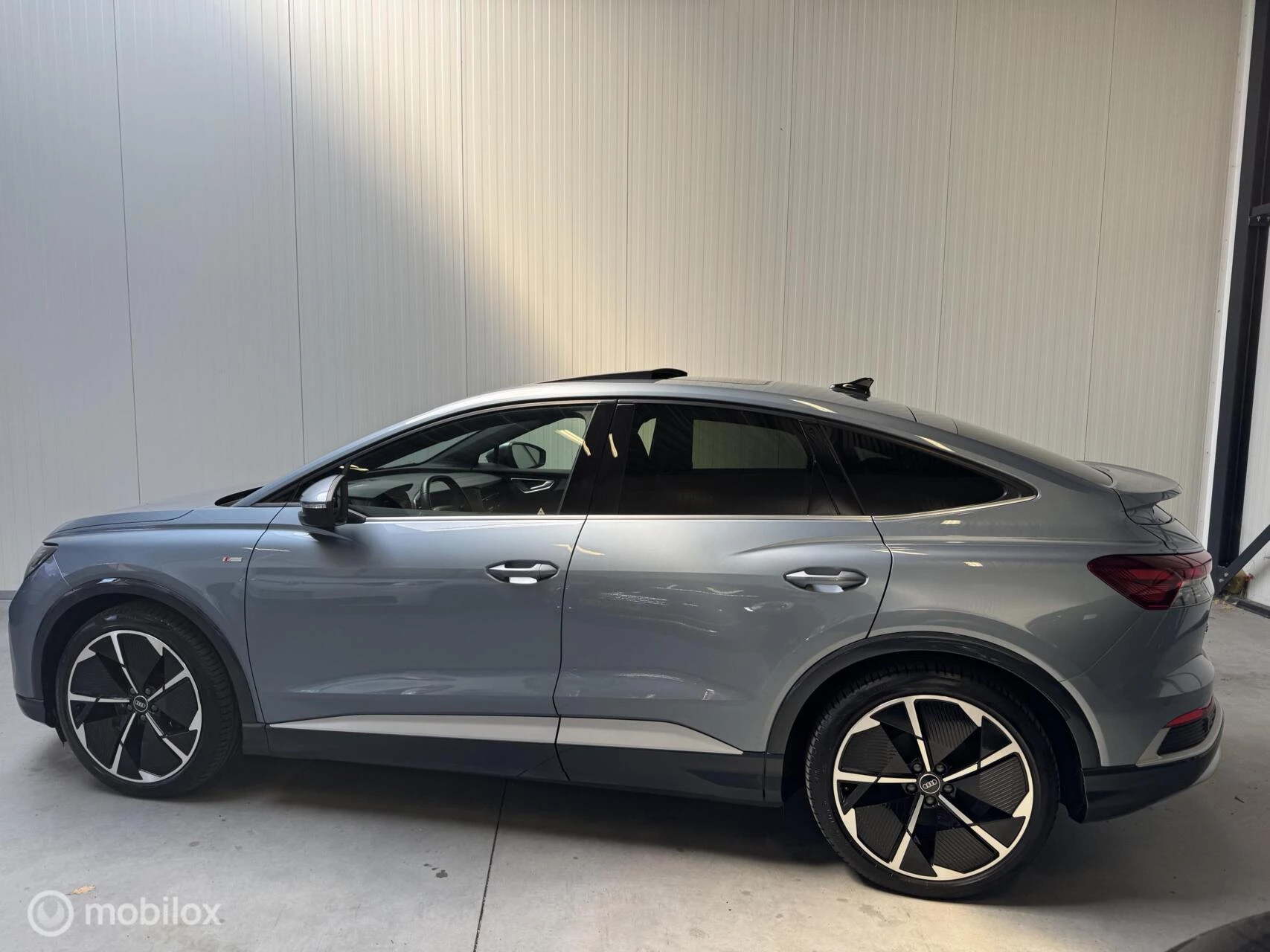 Hoofdafbeelding Audi Q4 Sportback e-tron