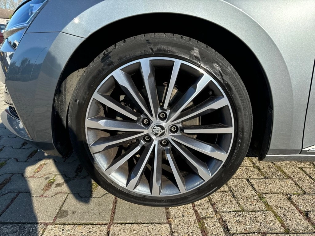 Hoofdafbeelding Škoda Superb