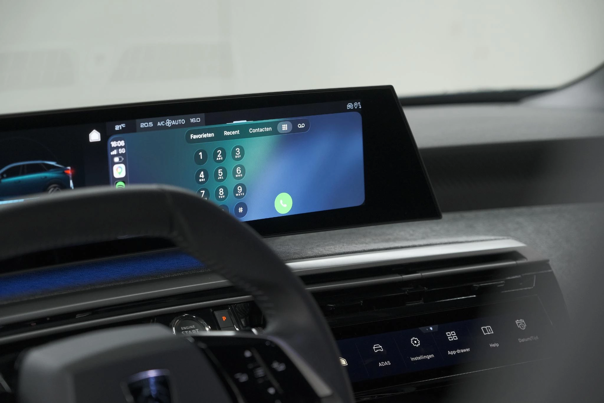 Hoofdafbeelding Peugeot e-3008
