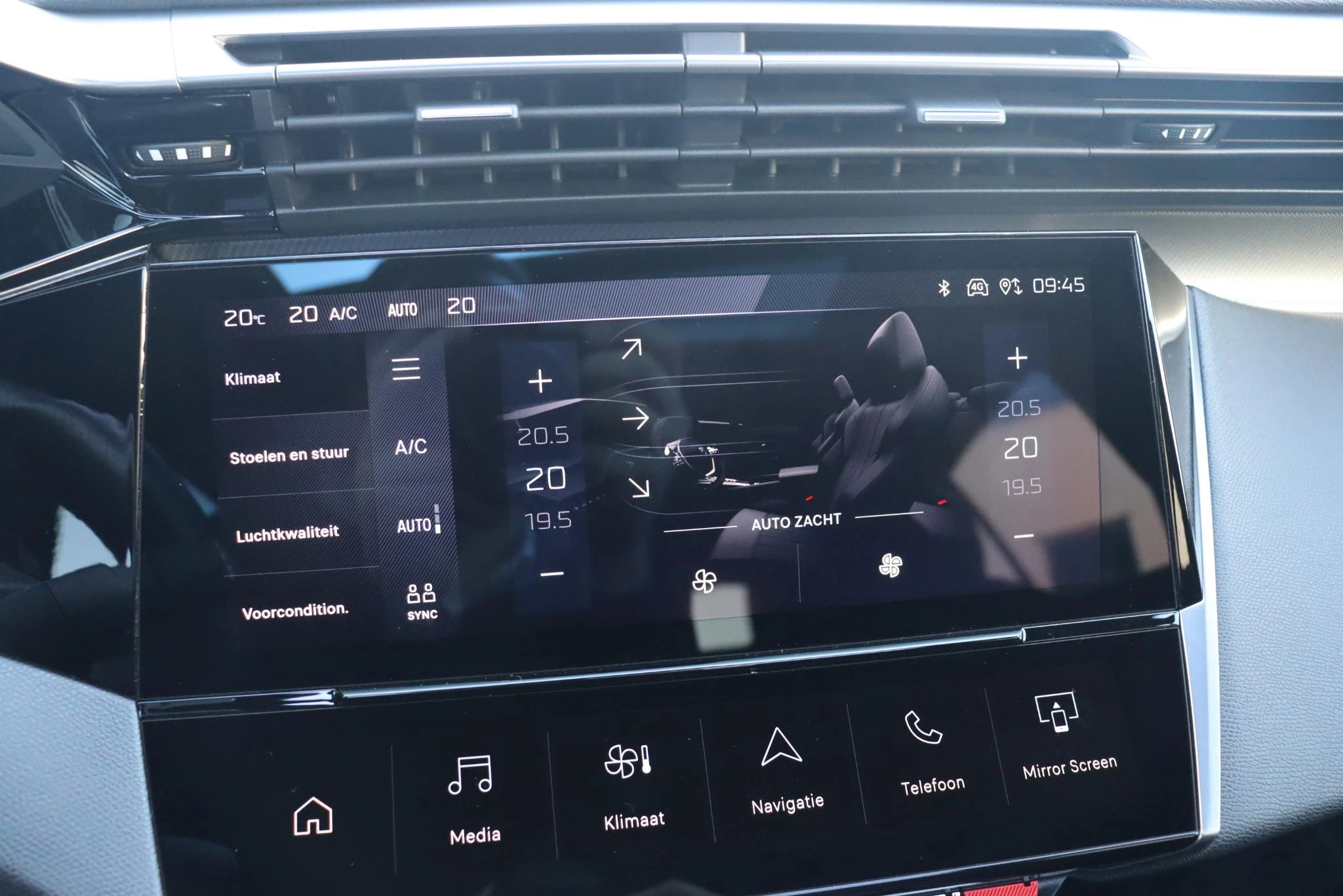 Hoofdafbeelding Peugeot 408