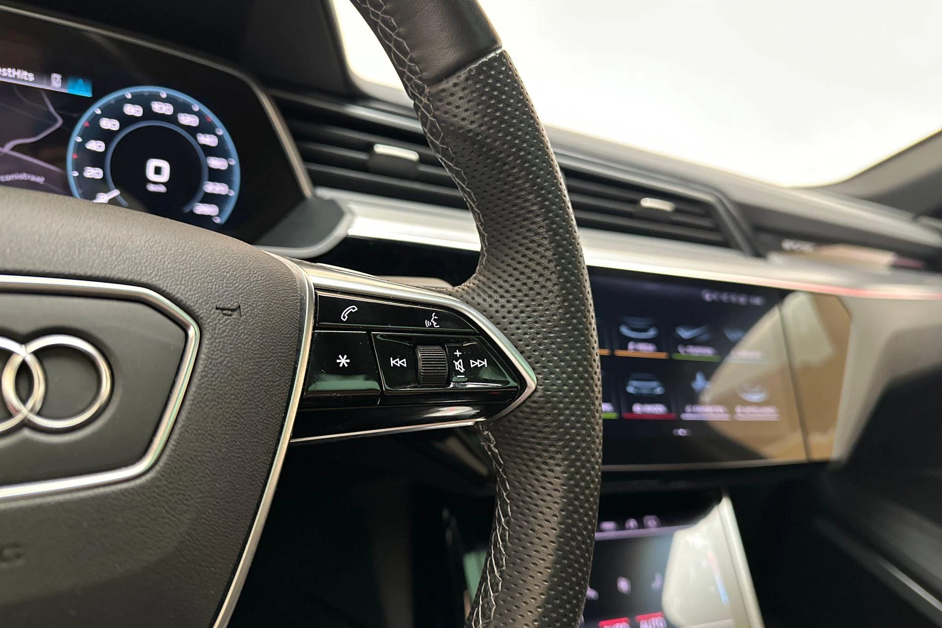 Hoofdafbeelding Audi Q8 Sportback e-tron