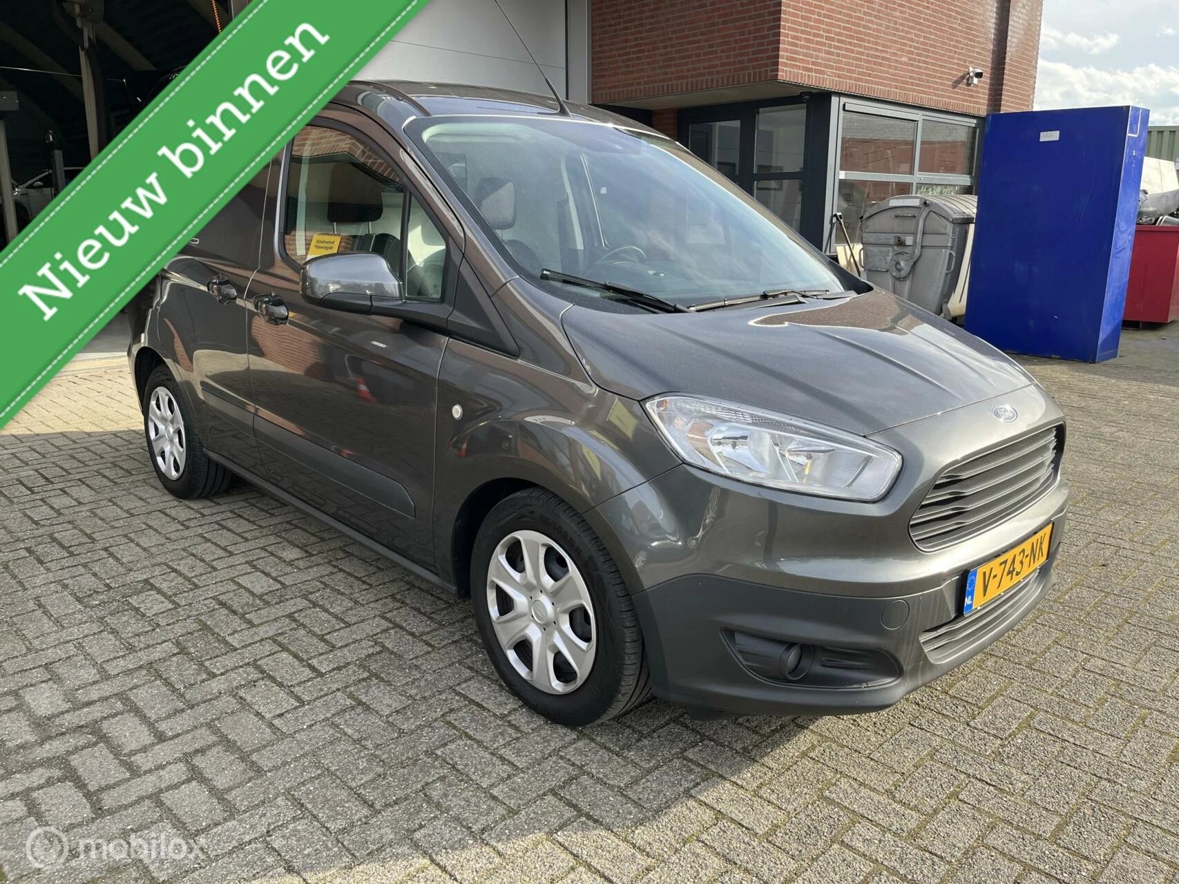 Hoofdafbeelding Ford Transit Courier