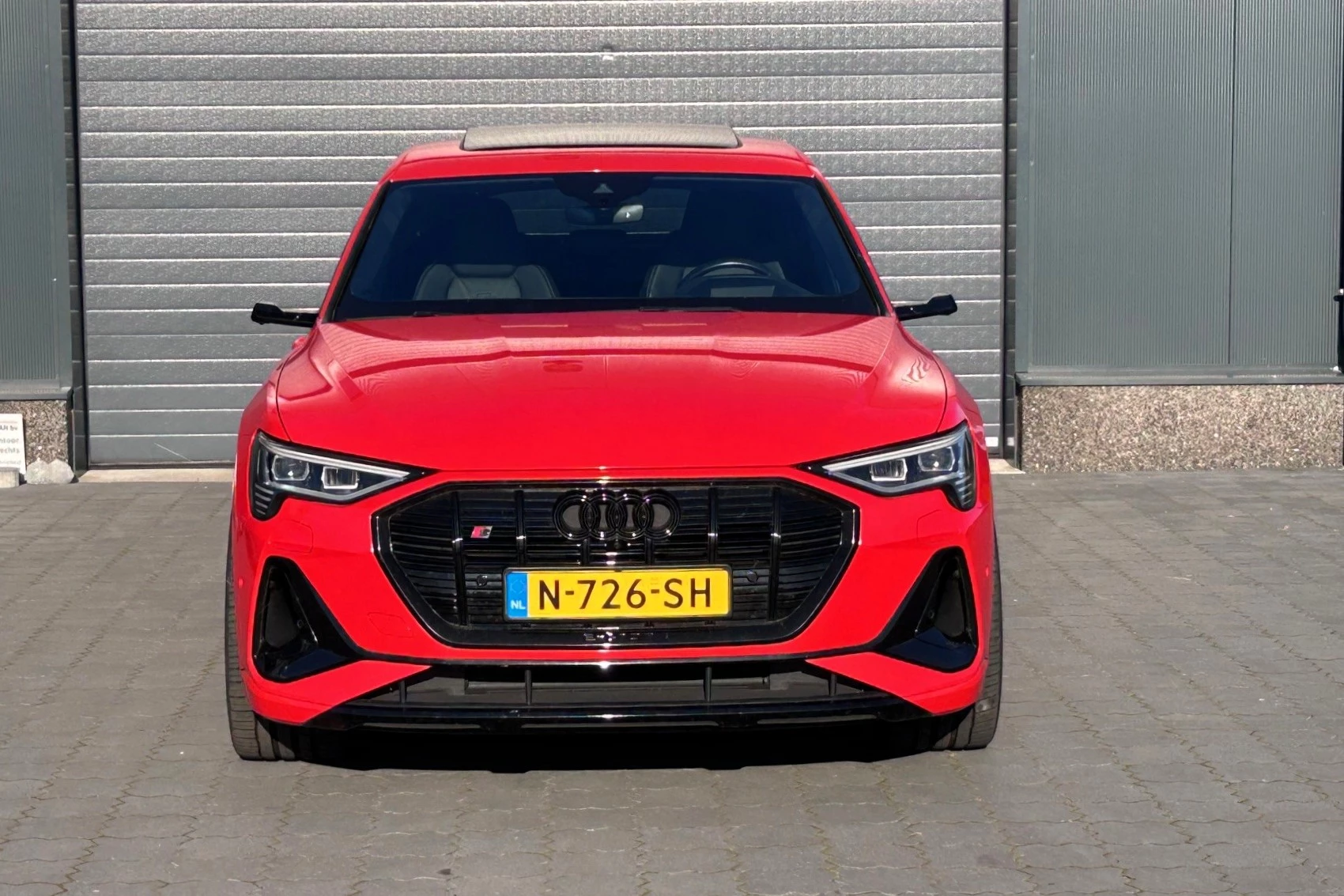 Hoofdafbeelding Audi e-tron