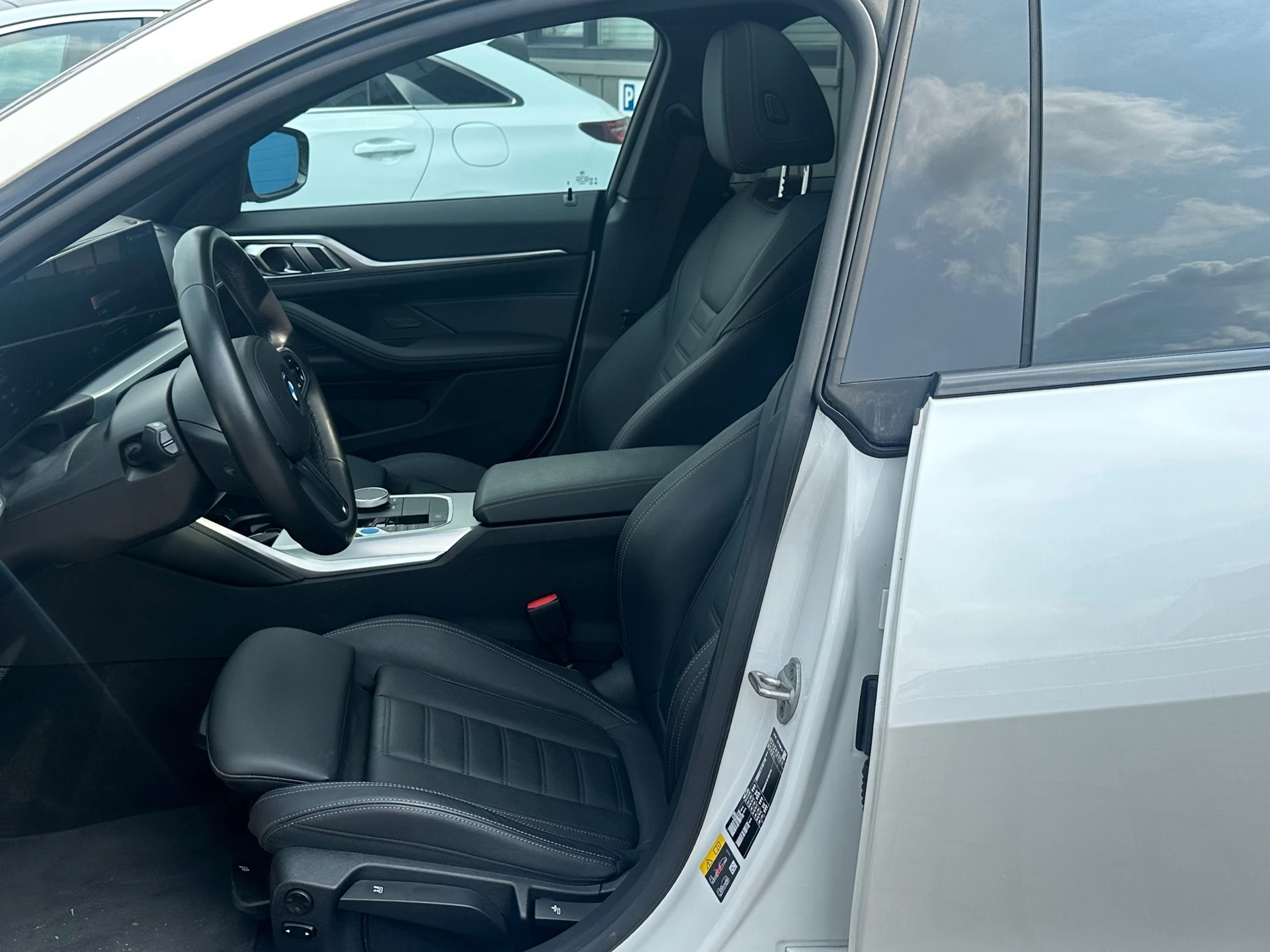 Hoofdafbeelding BMW i4