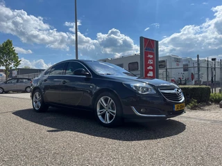 Opel Insignia 1.6 T Innovation | Camera | Trekhaak | Cruise | Lederen bekleding | Stoelverwarming | NAVI | Bluetooth