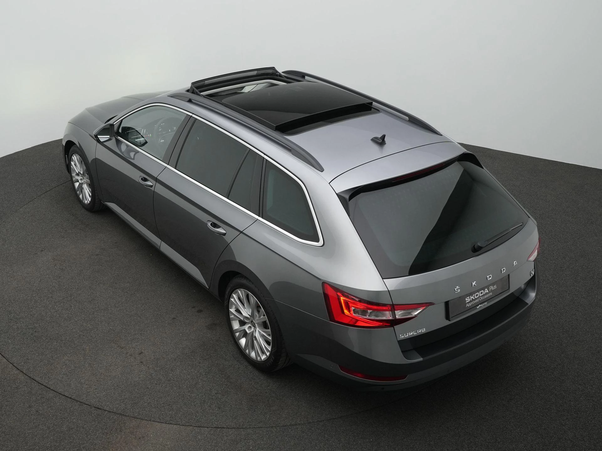 Hoofdafbeelding Škoda Superb