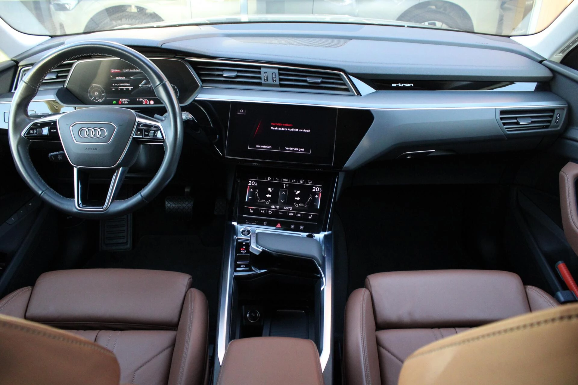 Hoofdafbeelding Audi Q8 e-tron