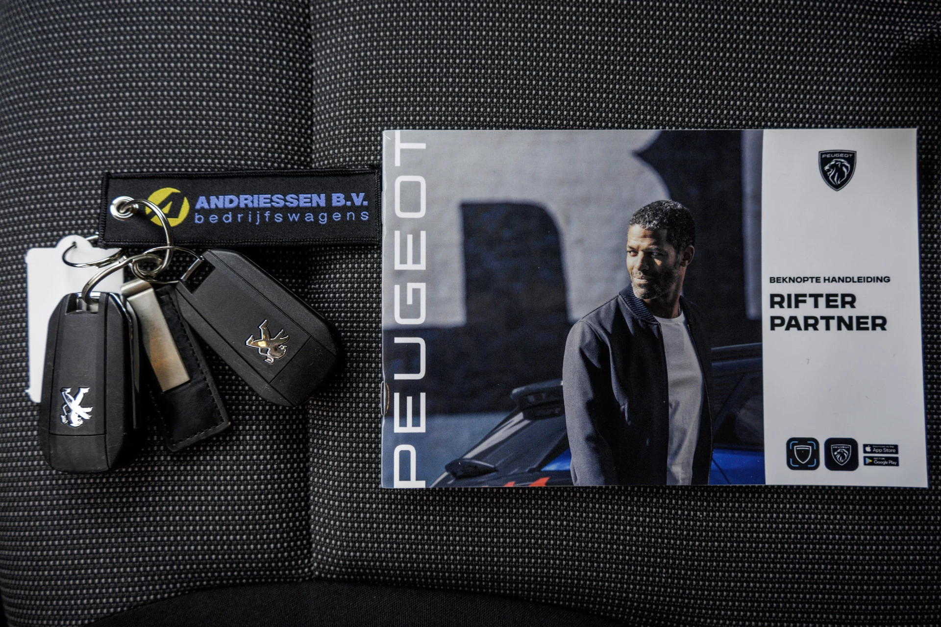 Hoofdafbeelding Peugeot Partner