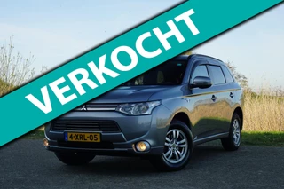 Hoofdafbeelding Mitsubishi Outlander Mitsubishi Outlander 2.0 Instyle 4WD | Mercury Grey | AllSeason/NAV/Bluetooth/Trekhaak - Topstaat!