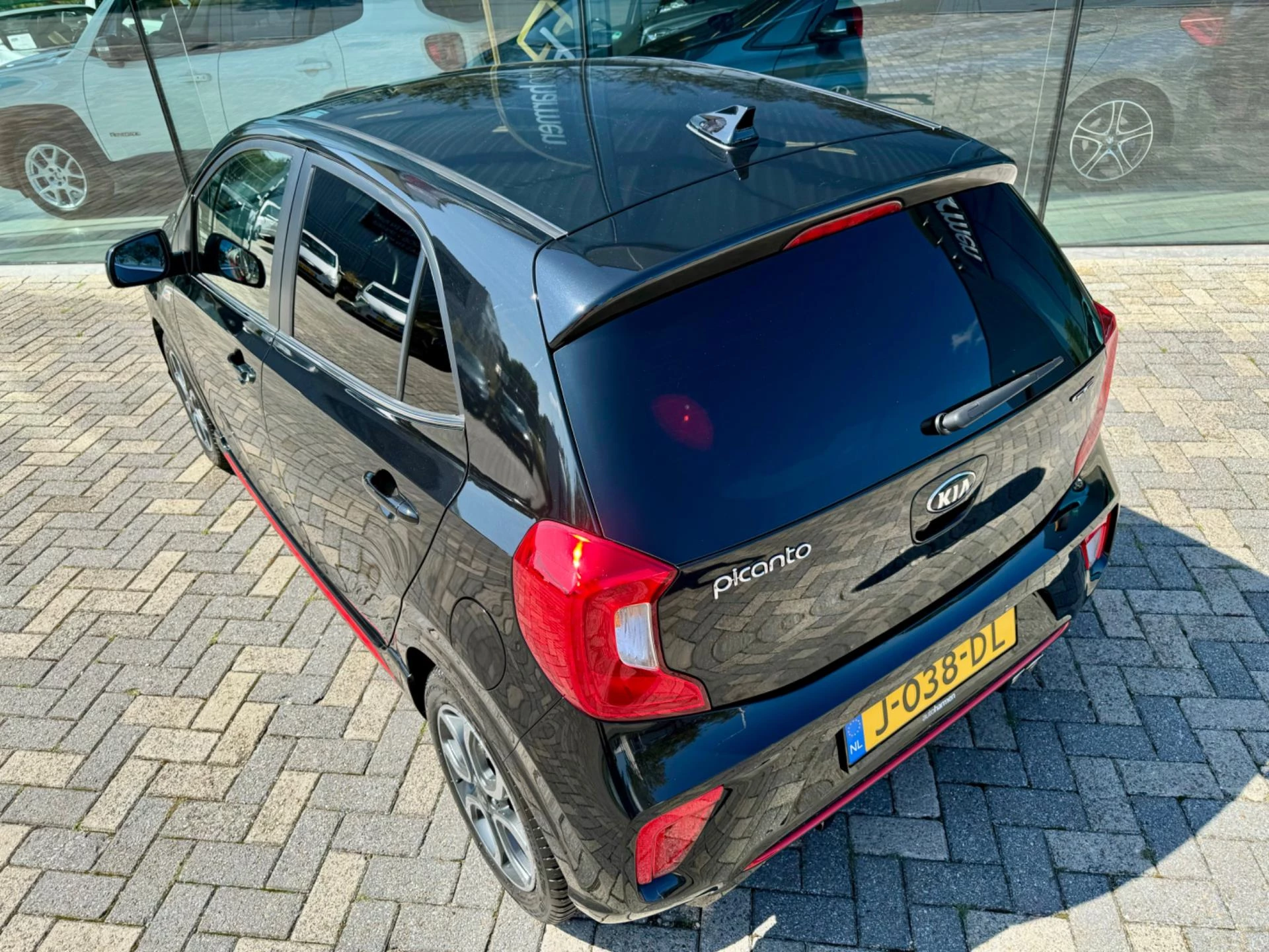Hoofdafbeelding Kia Picanto