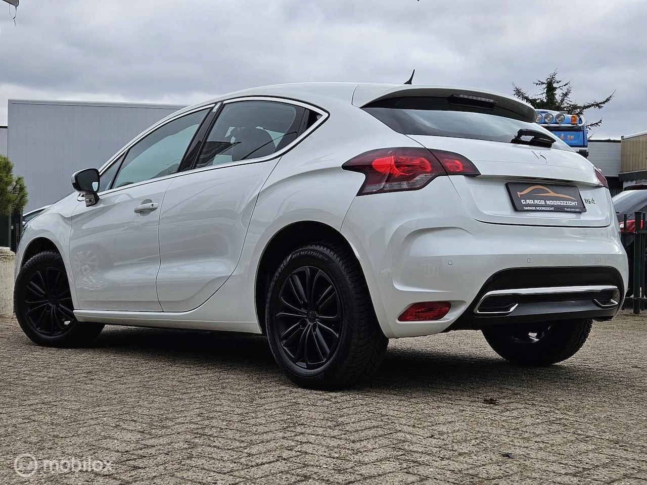 Hoofdafbeelding DS DS 4