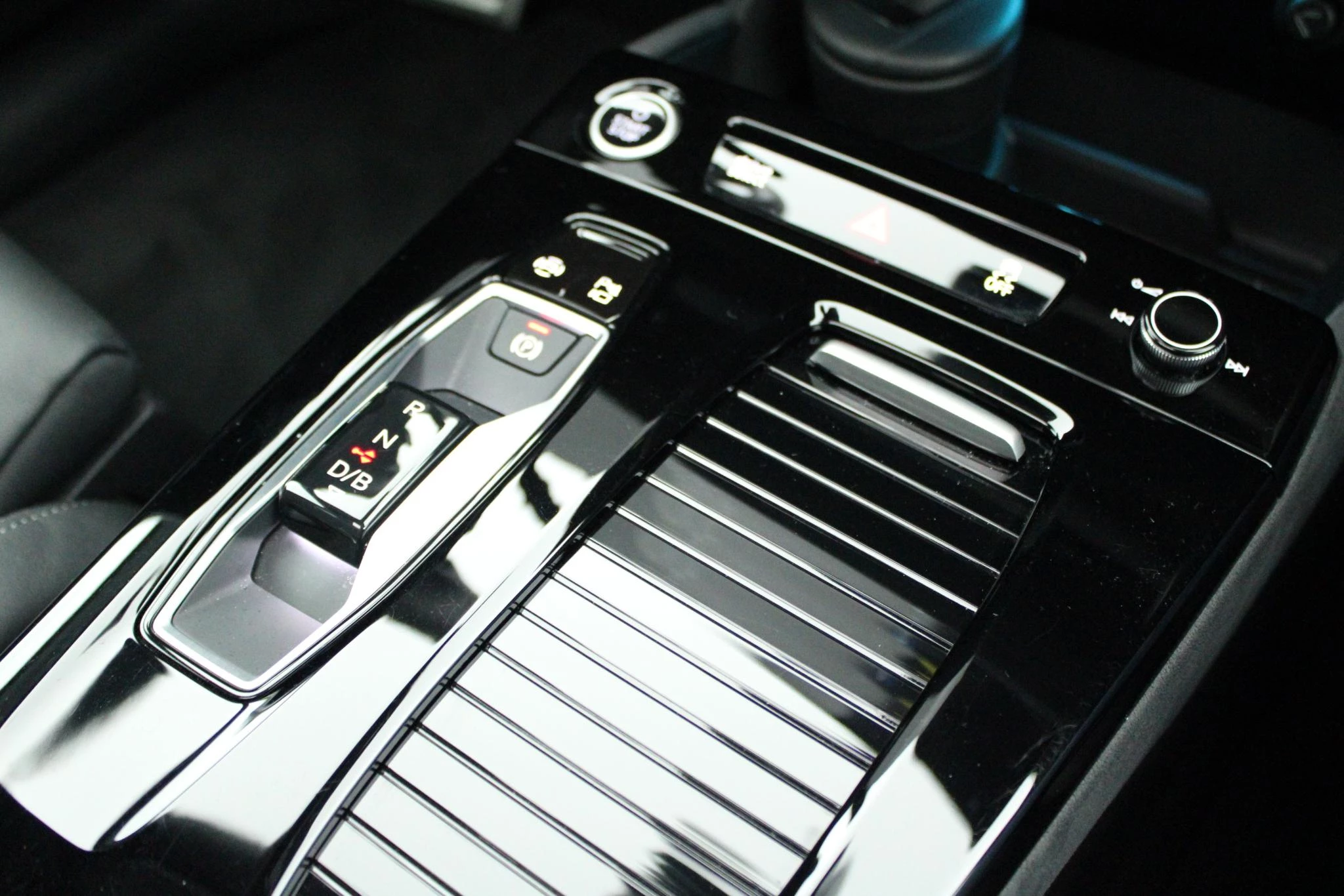 Hoofdafbeelding Audi Q6 e-tron