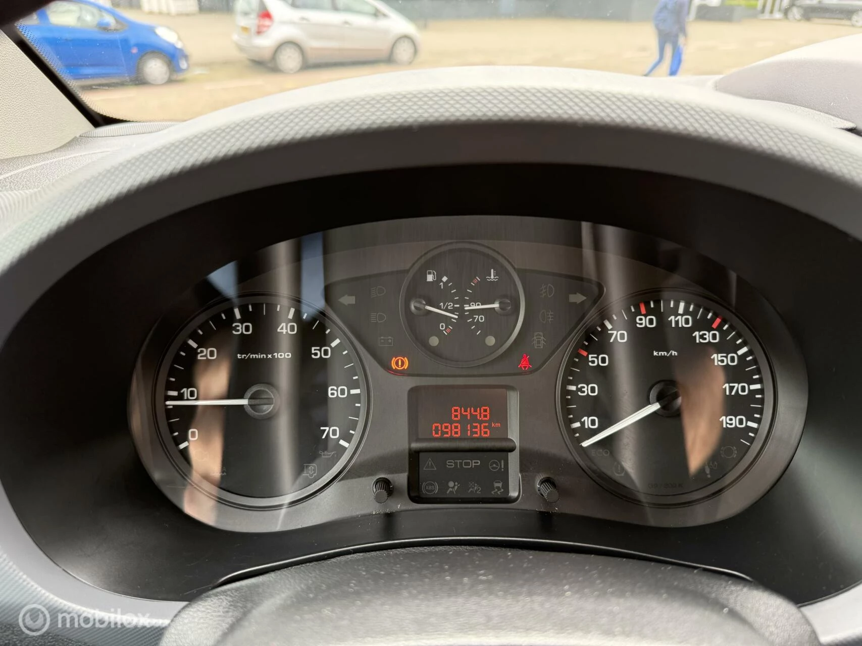 Hoofdafbeelding Peugeot Partner